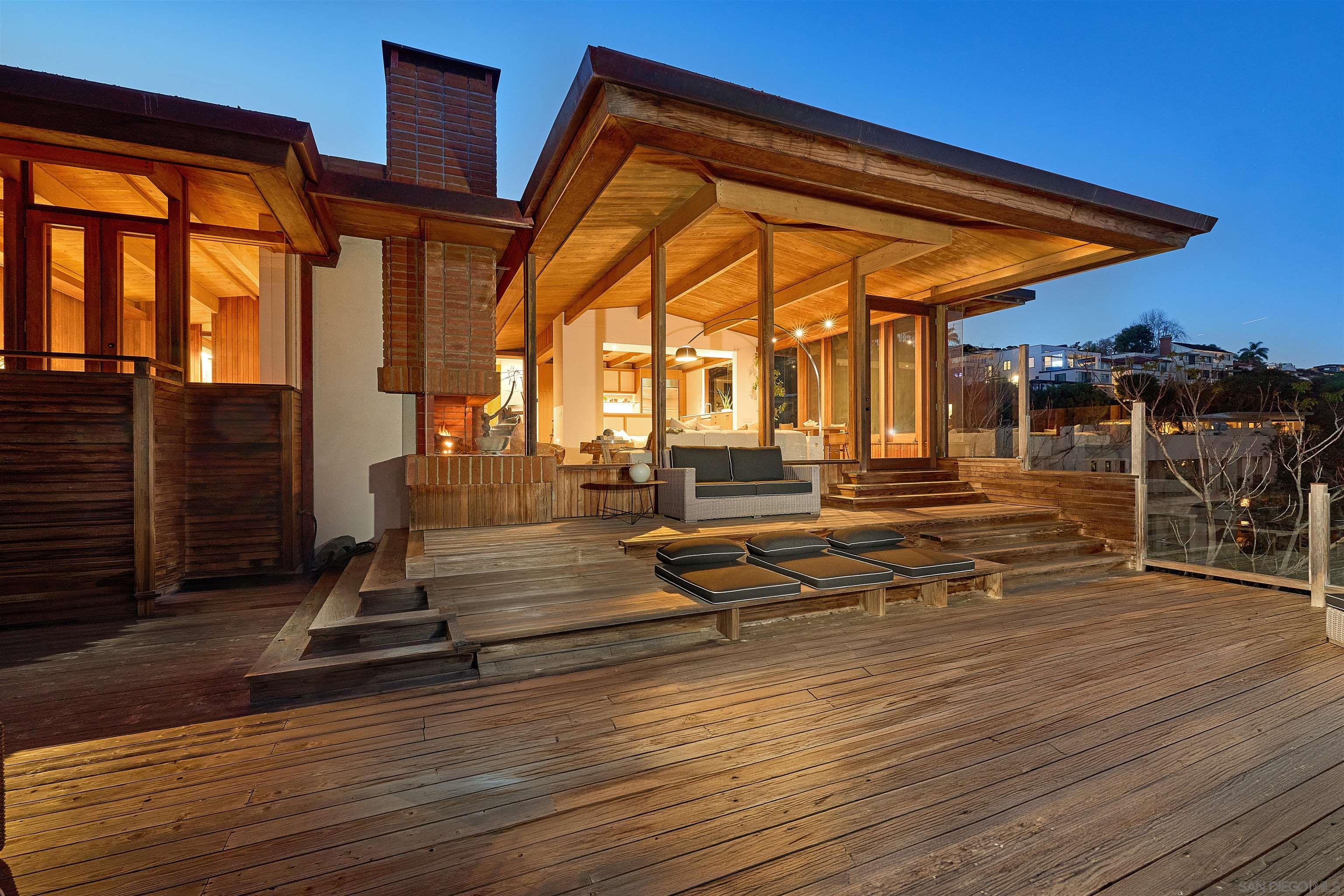 Detail Gallery Image 28 of 29 For 3016  Rogers Street, San Diego,  CA 92106 - 3 Beds | 3/1 Baths