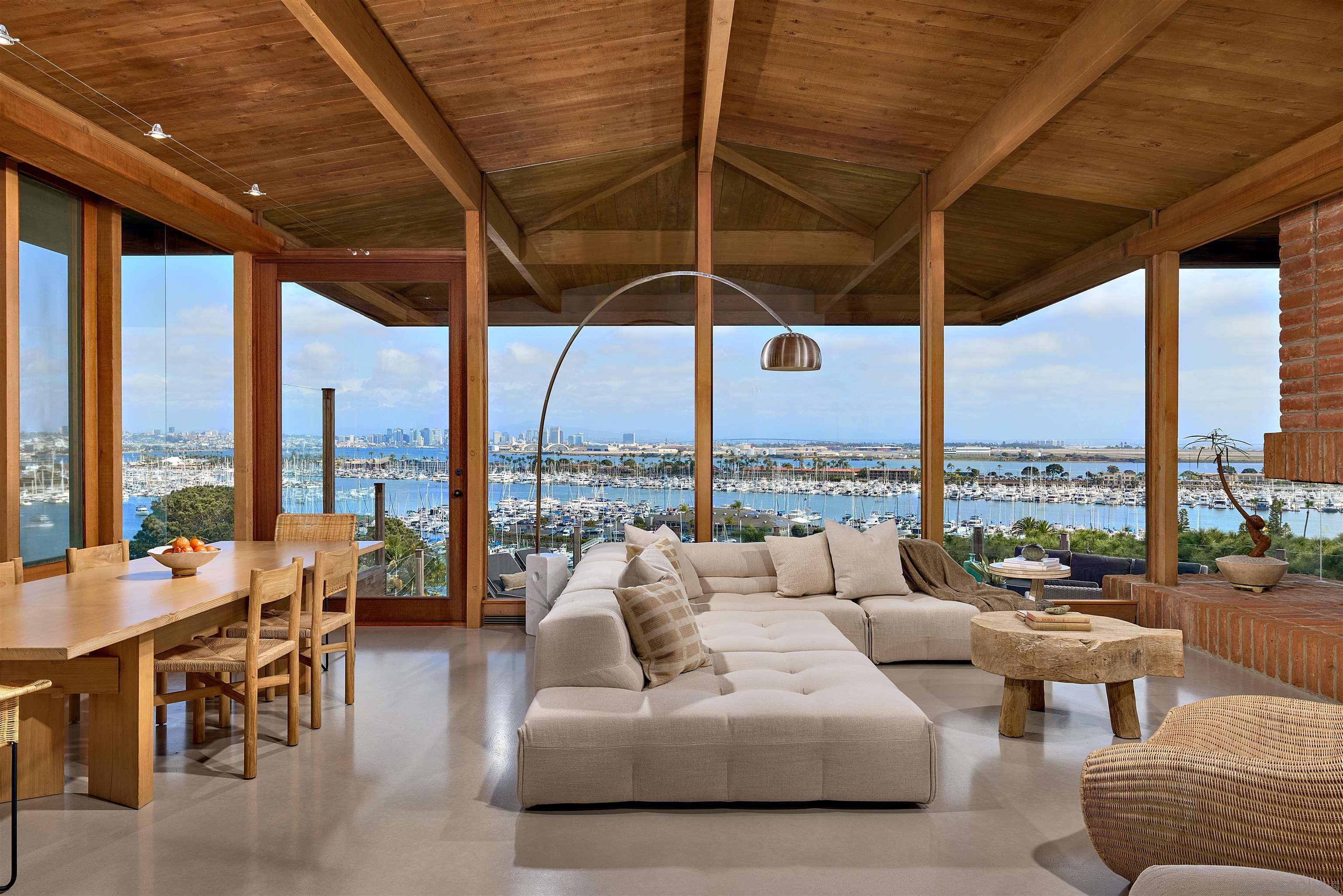 Detail Gallery Image 4 of 29 For 3016  Rogers Street, San Diego,  CA 92106 - 3 Beds | 3/1 Baths