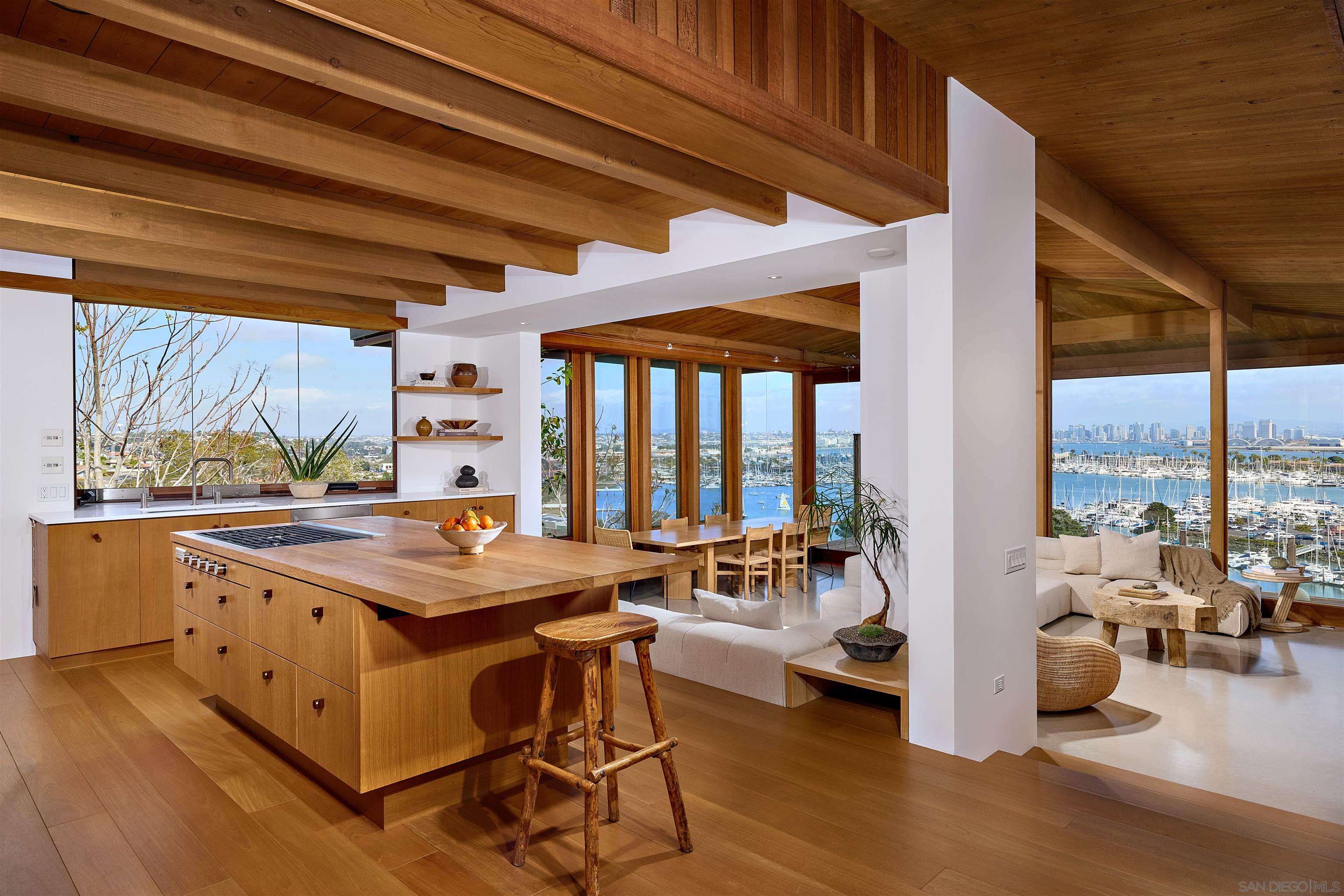 Detail Gallery Image 7 of 29 For 3016  Rogers Street, San Diego,  CA 92106 - 3 Beds | 3/1 Baths