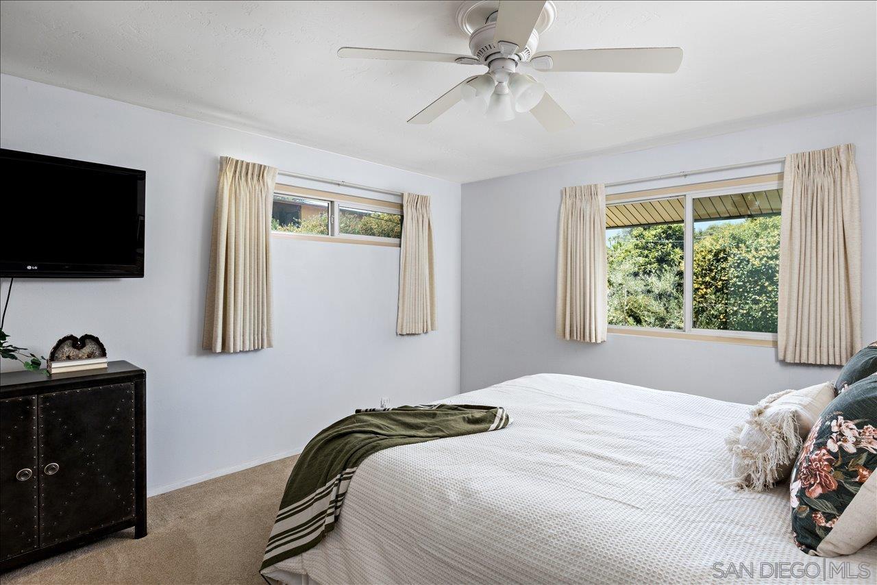 Detail Gallery Image 16 of 49 For 1109  via La Cuesta, Escondido,  CA 92029 - 4 Beds | 2 Baths