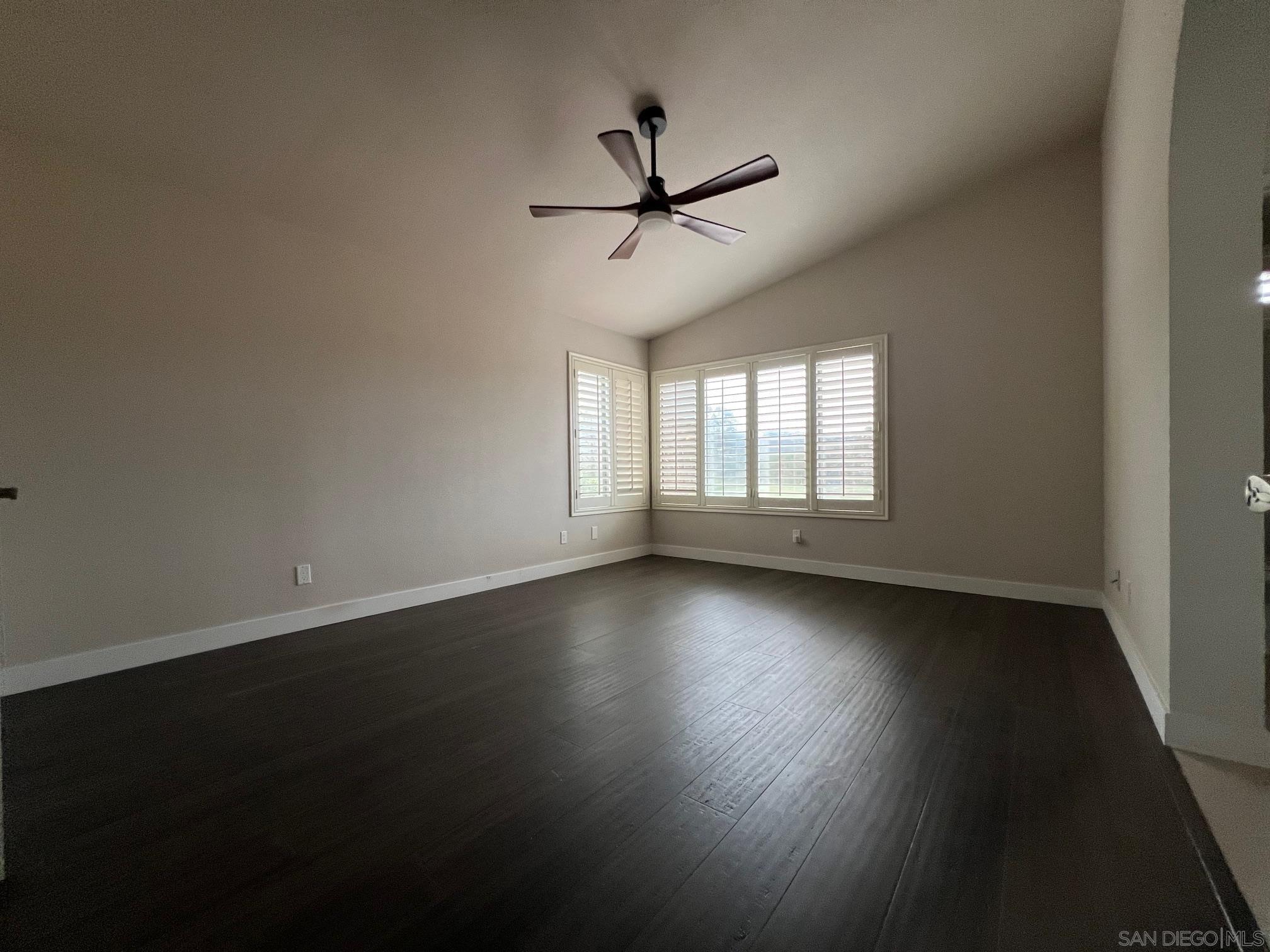 Detail Gallery Image 22 of 55 For 672  Chateau Place, Escondido,  CA 92029 - 4 Beds | 3 Baths