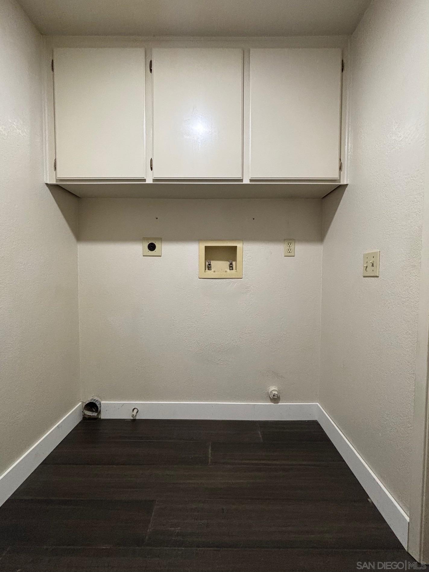 Detail Gallery Image 35 of 55 For 672  Chateau Place, Escondido,  CA 92029 - 4 Beds | 3 Baths