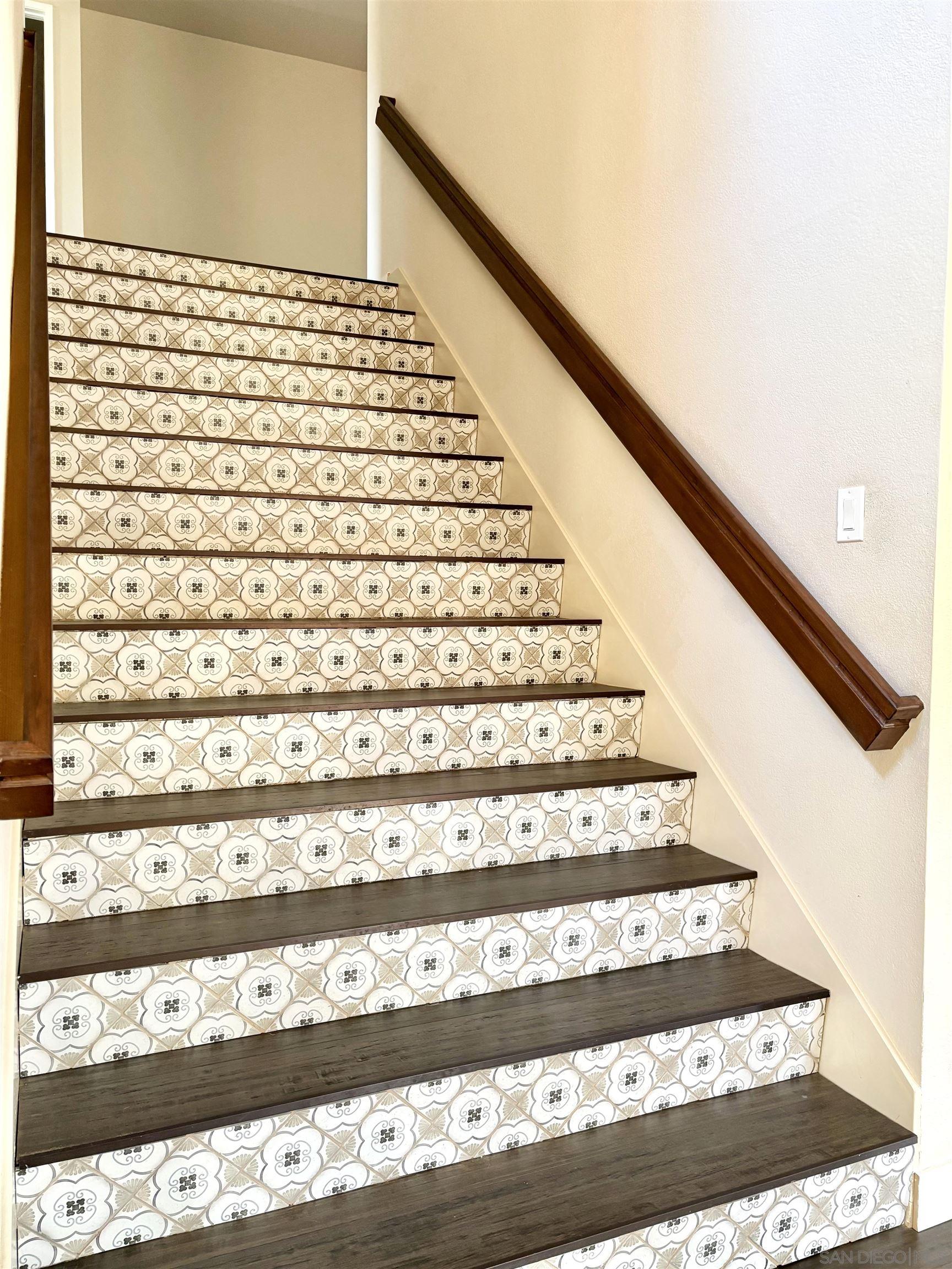 Detail Gallery Image 6 of 55 For 672  Chateau Place, Escondido,  CA 92029 - 4 Beds | 3 Baths