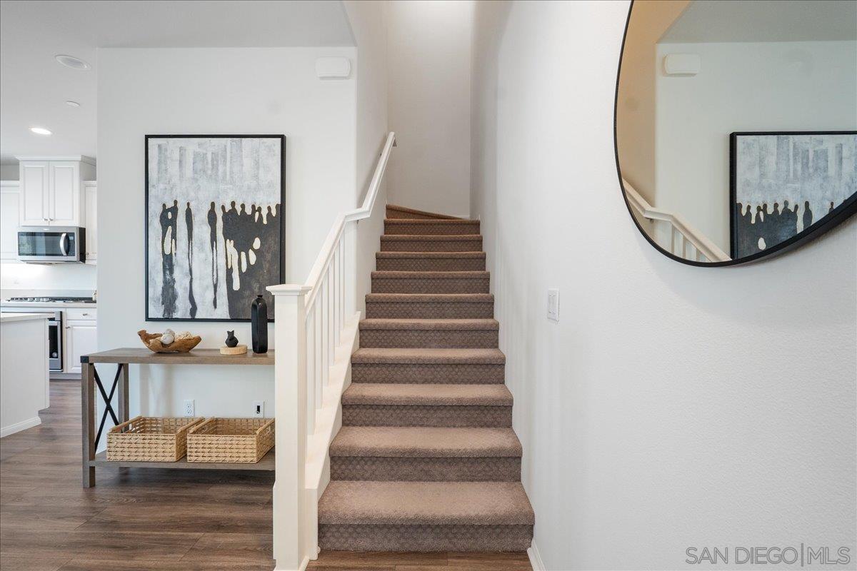 Detail Gallery Image 13 of 34 For 2325  Verano Way, Vista,  CA 92081 - 2 Beds | 2/1 Baths