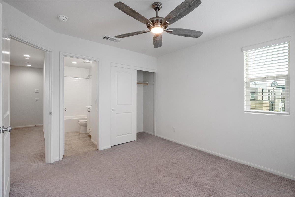 Detail Gallery Image 21 of 34 For 2325  Verano Way, Vista,  CA 92081 - 2 Beds | 2/1 Baths