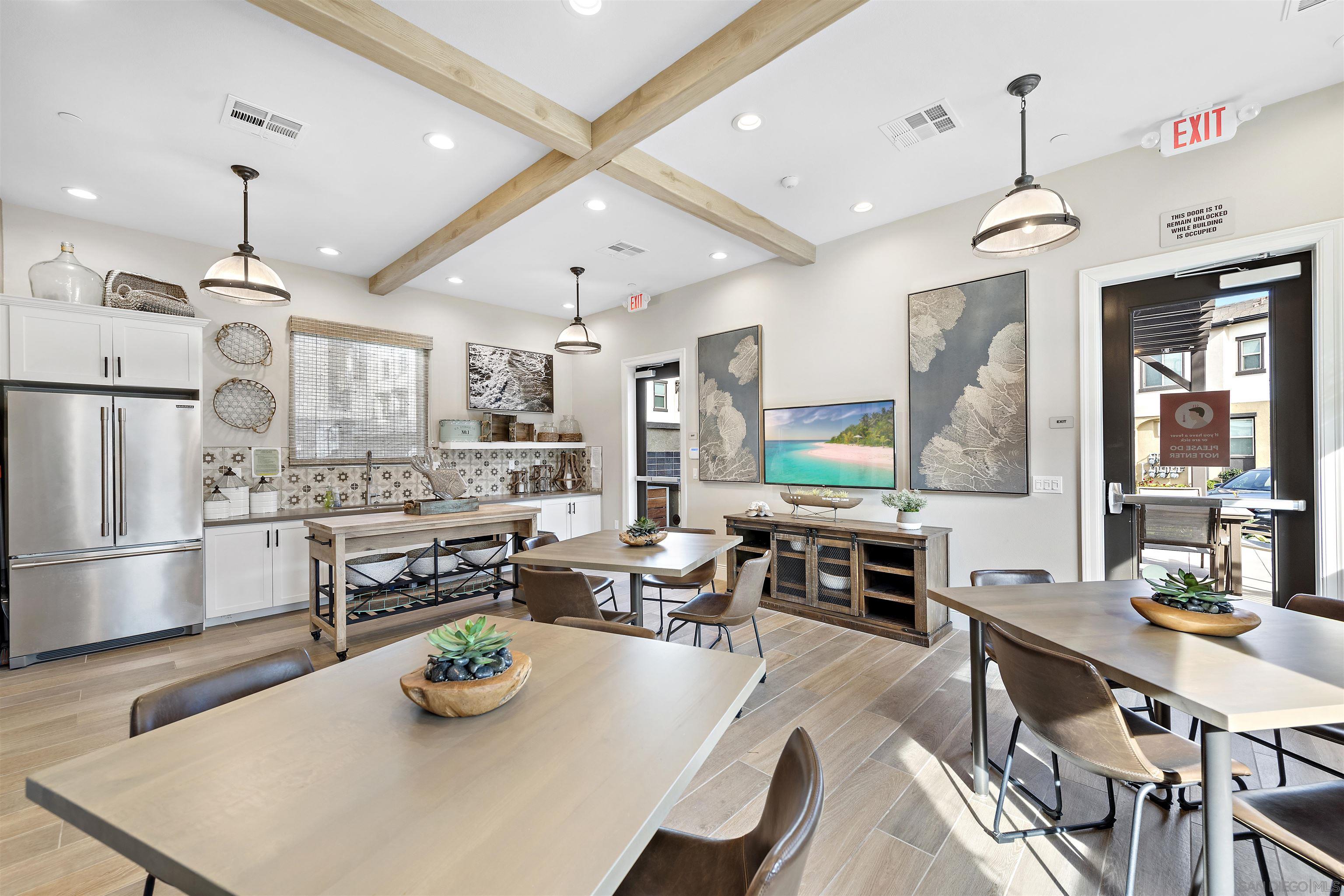 Detail Gallery Image 31 of 34 For 2325  Verano Way, Vista,  CA 92081 - 2 Beds | 2/1 Baths