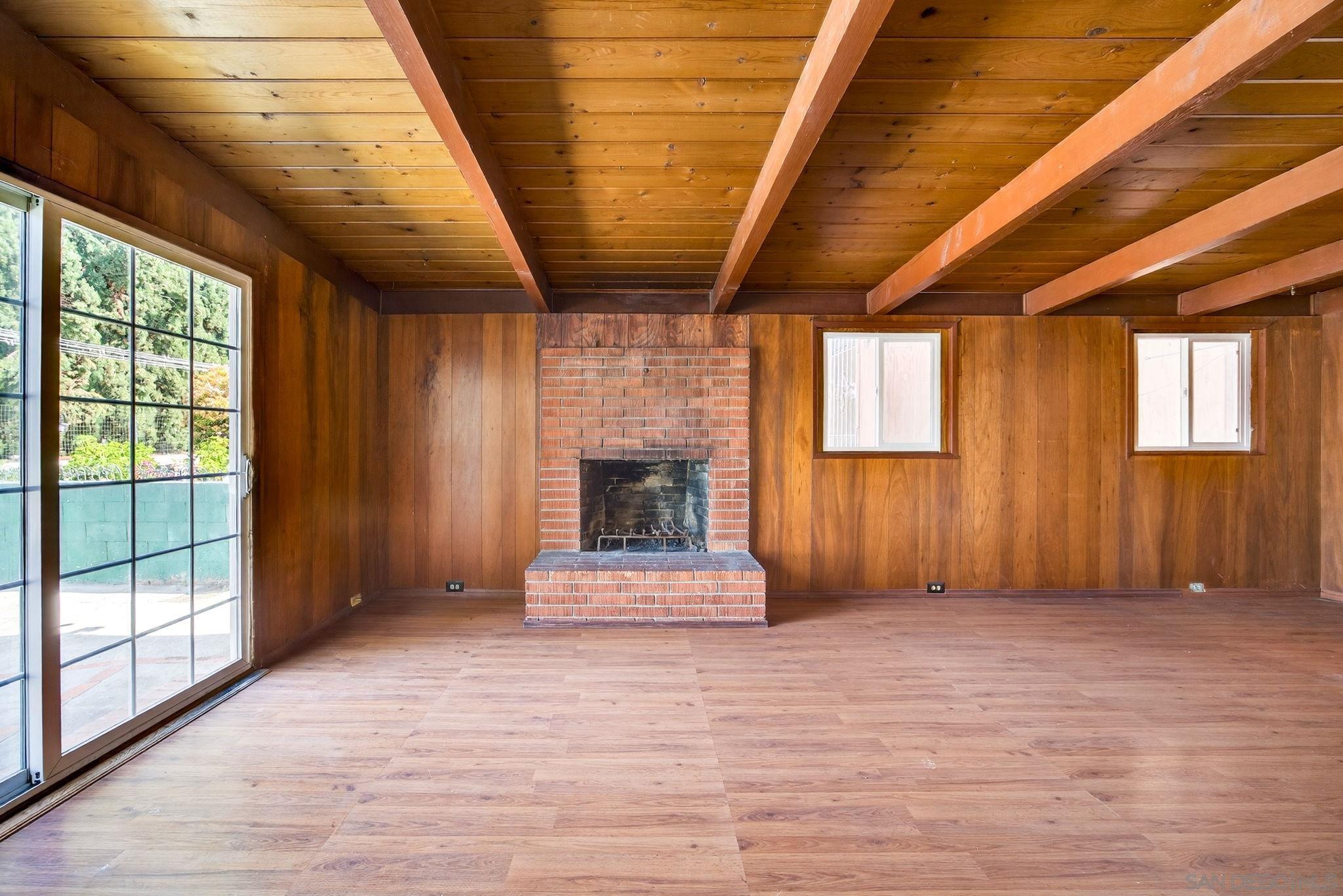 Detail Gallery Image 2 of 45 For 3451  Fairway Dr, La Mesa,  CA 91941 - 3 Beds | 2 Baths