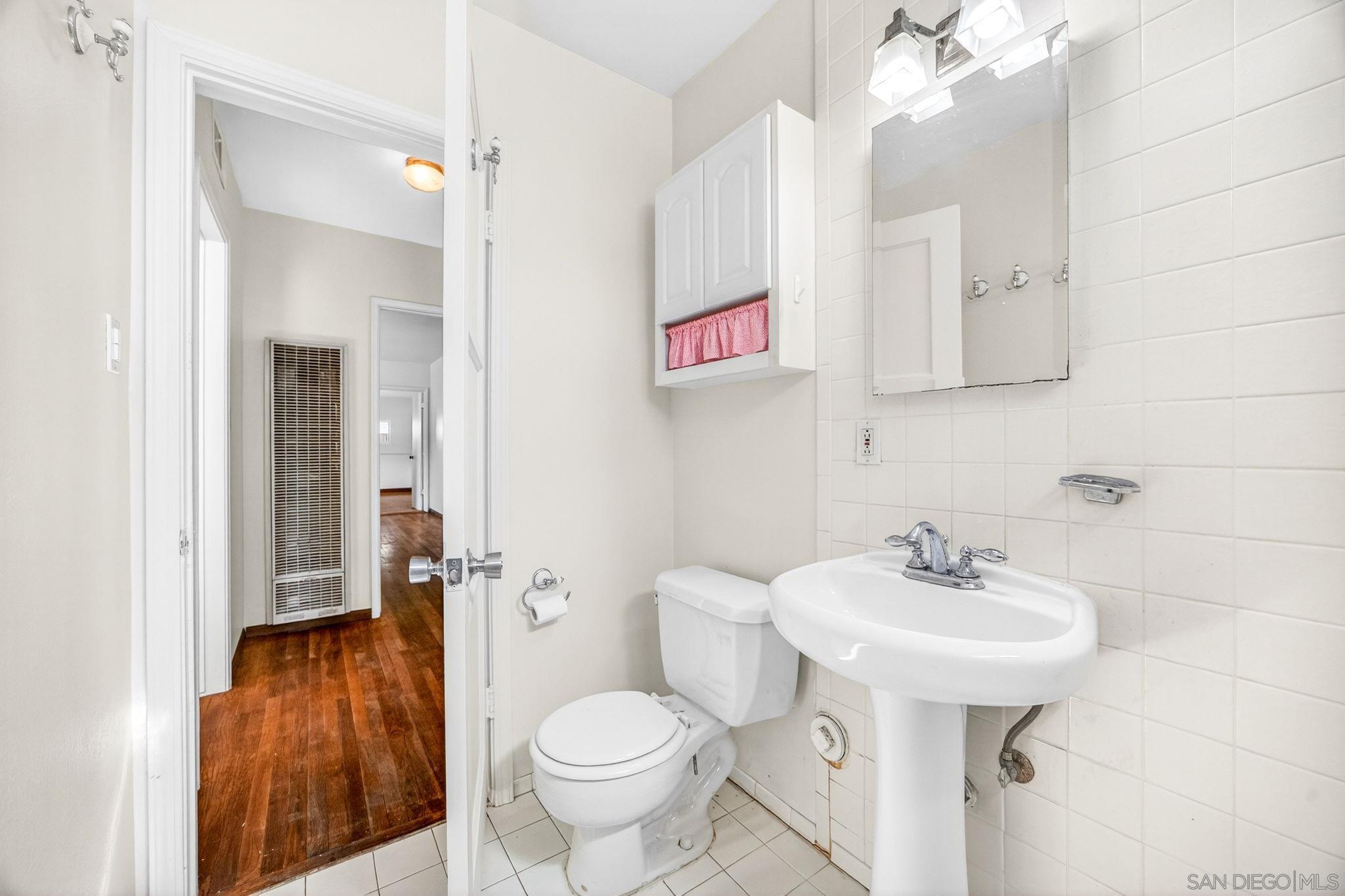 Detail Gallery Image 23 of 45 For 3451  Fairway Dr, La Mesa,  CA 91941 - 3 Beds | 2 Baths