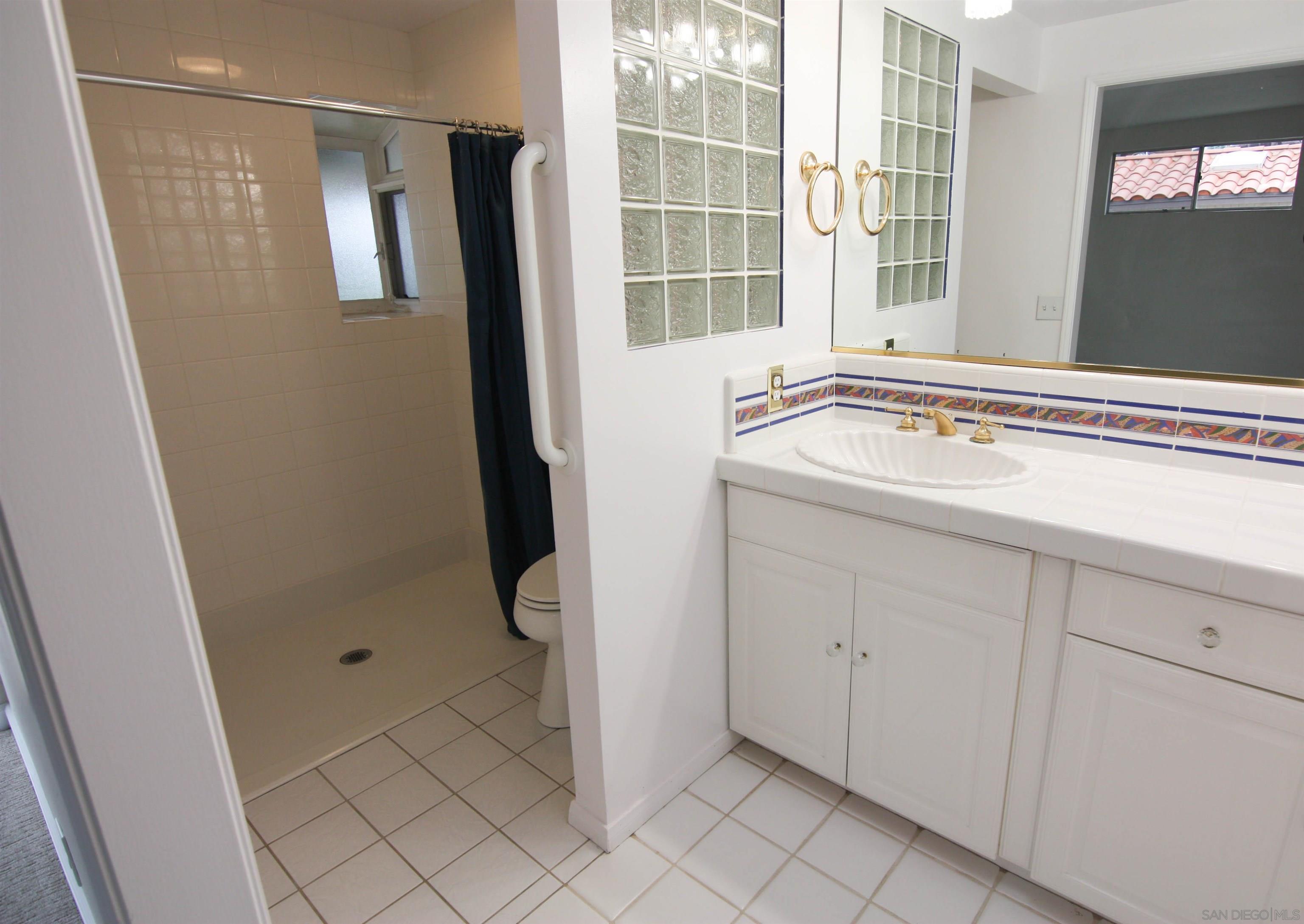 Detail Gallery Image 13 of 26 For 3861  Grandview Pl, Bonita,  CA 91902 - 4 Beds | 3 Baths