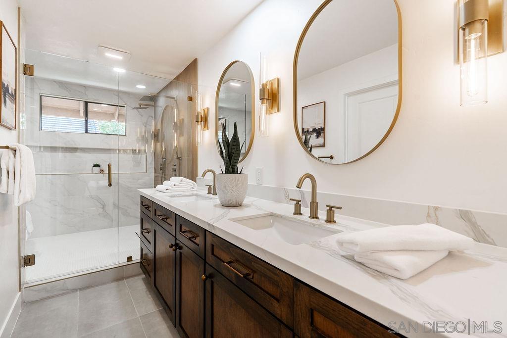 Detail Gallery Image 37 of 75 For 2606  Galicia Way, Carlsbad,  CA 92009 - 5 Beds | 3/1 Baths