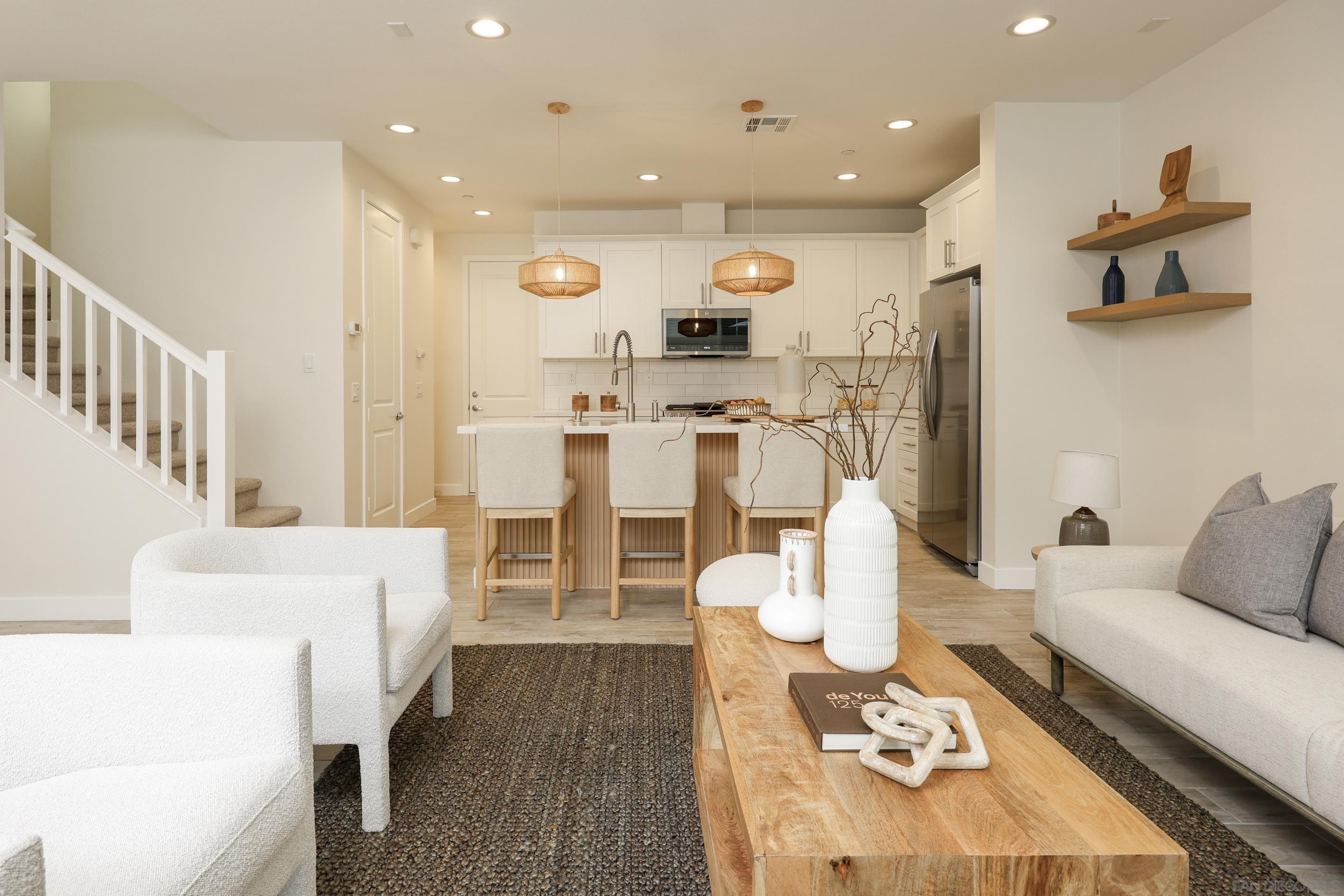 Detail Gallery Image 11 of 57 For 3269  Vestra Way, Carlsbad,  CA 92010 - 3 Beds | 2/1 Baths