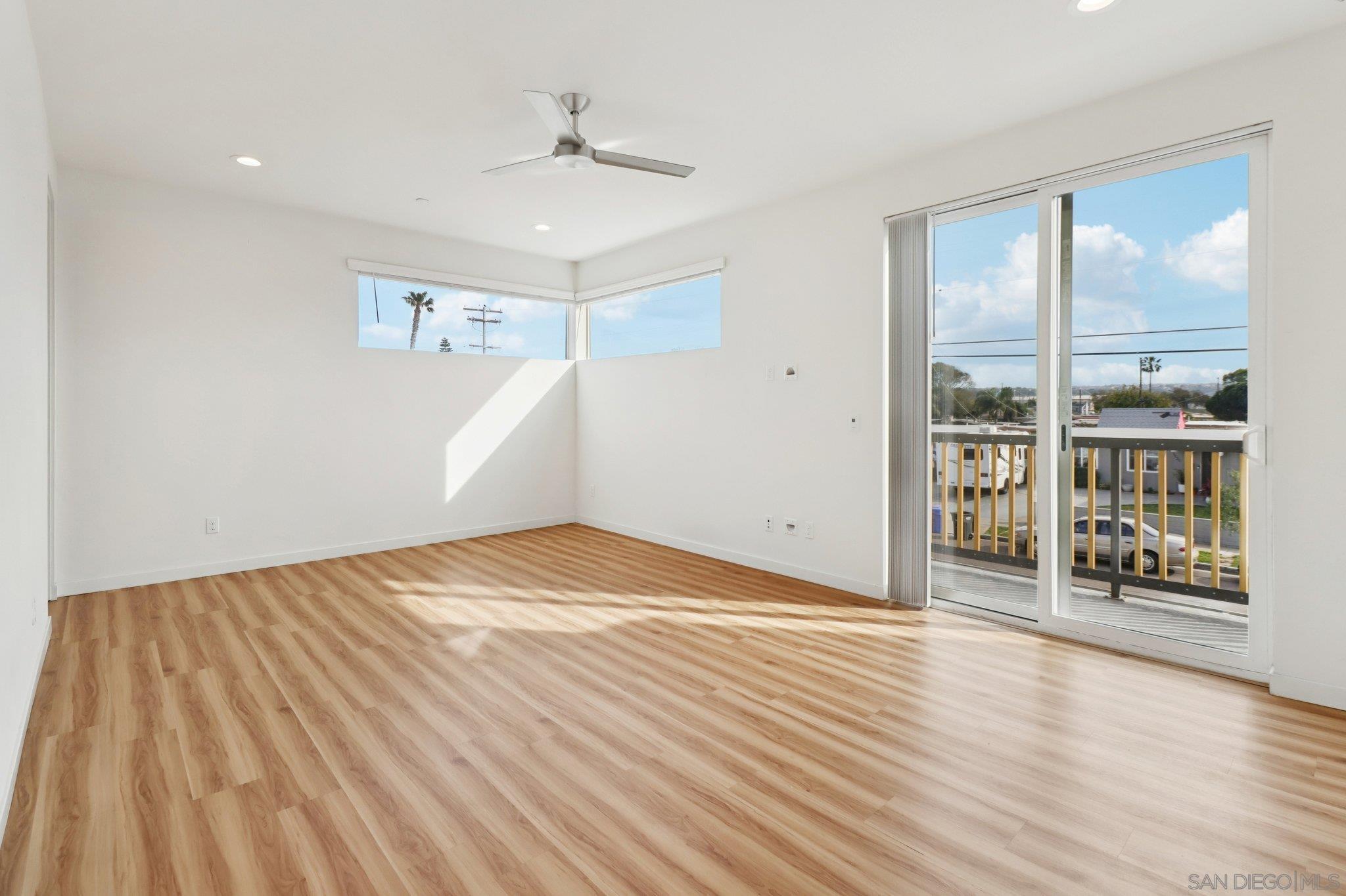 Detail Gallery Image 26 of 56 For 1166  Holly Ave  #1,  Imperial Beach,  CA 91932 - 4 Beds | 2/1 Baths