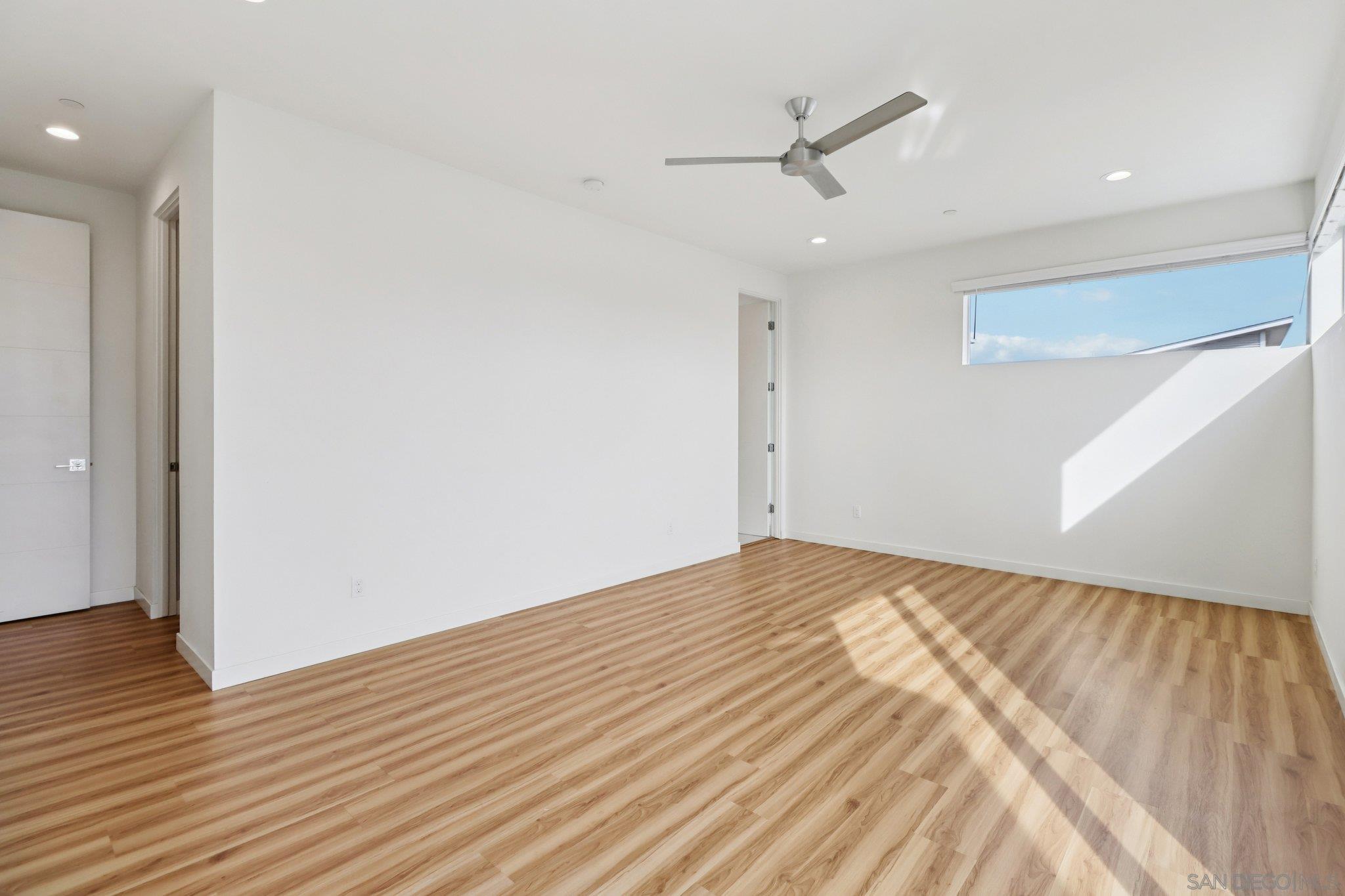 Detail Gallery Image 27 of 56 For 1166  Holly Ave  #1,  Imperial Beach,  CA 91932 - 4 Beds | 2/1 Baths