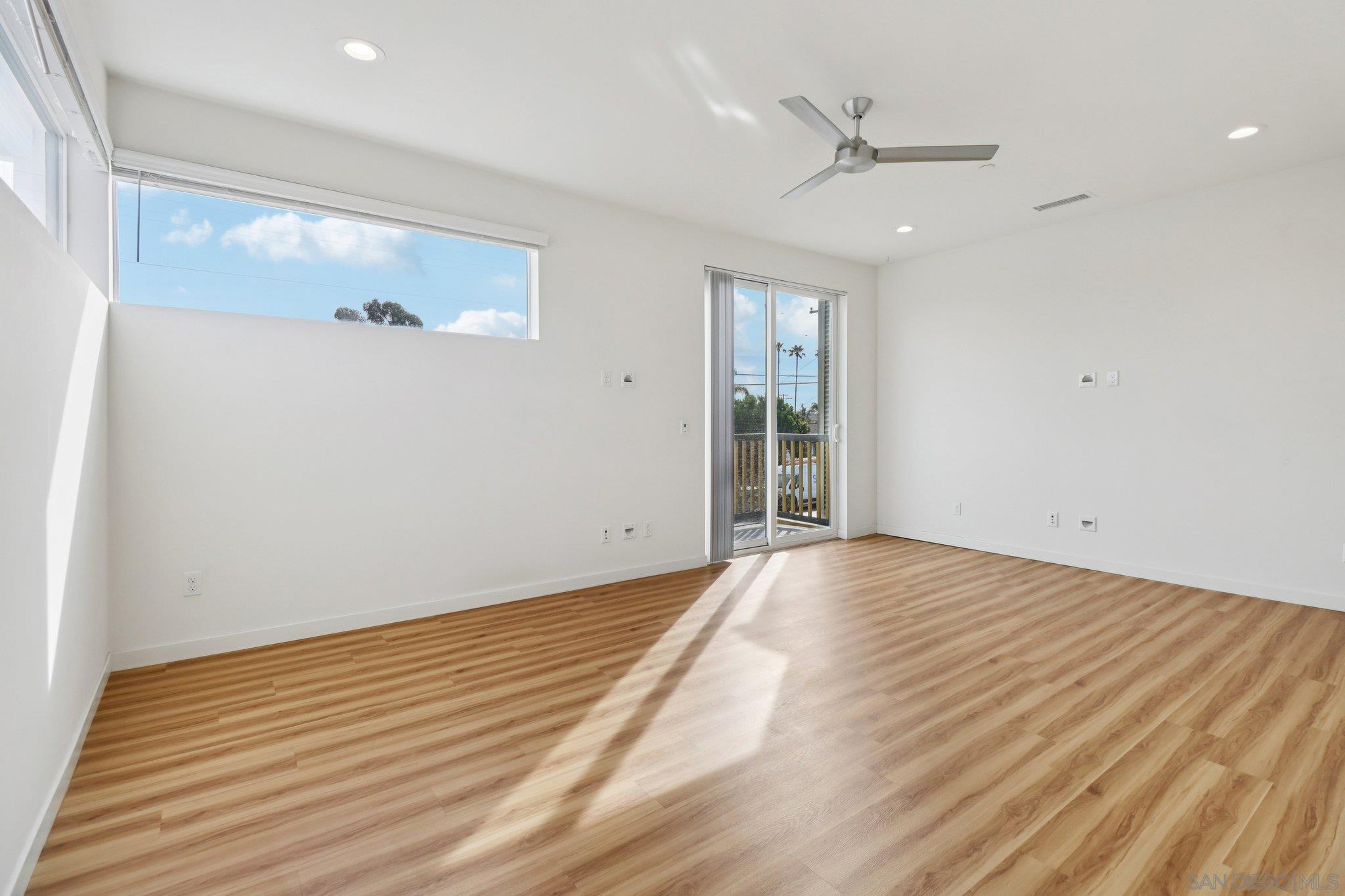 Detail Gallery Image 29 of 56 For 1166  Holly Ave  #1,  Imperial Beach,  CA 91932 - 4 Beds | 2/1 Baths