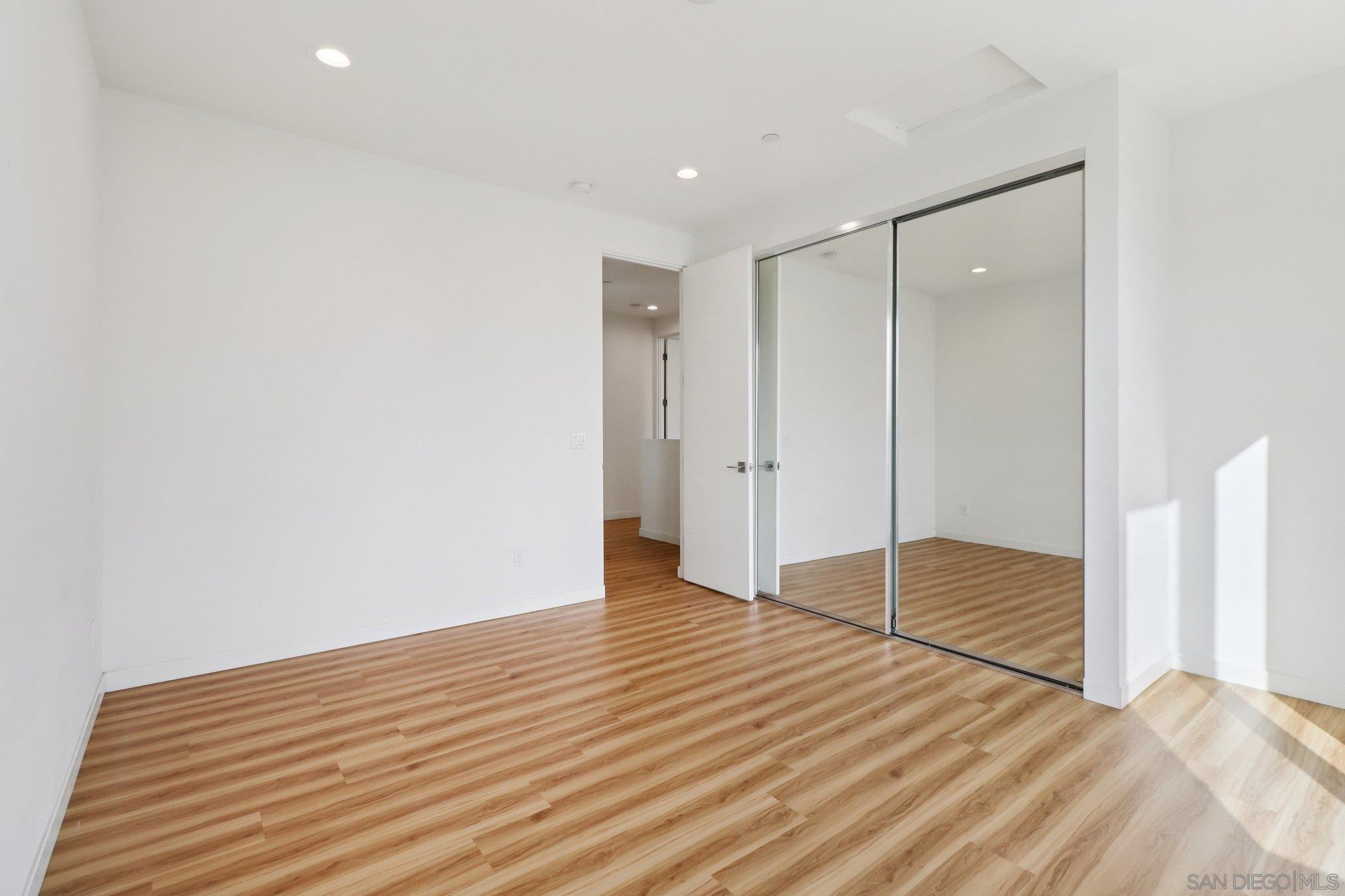 Detail Gallery Image 34 of 56 For 1166  Holly Ave  #1,  Imperial Beach,  CA 91932 - 4 Beds | 2/1 Baths