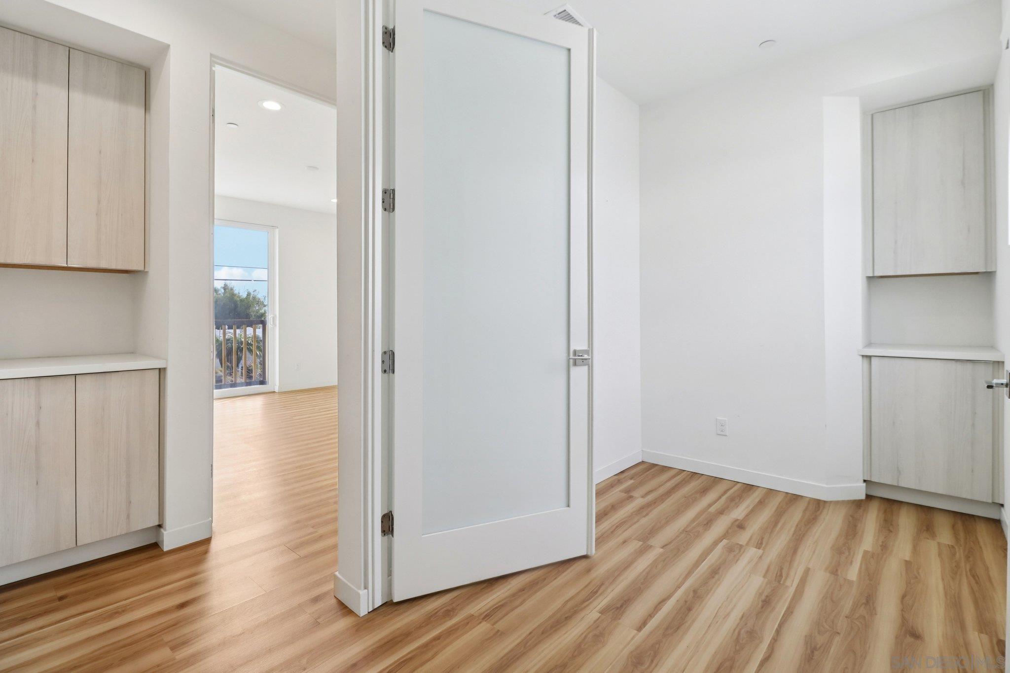 Detail Gallery Image 35 of 56 For 1166  Holly Ave  #1,  Imperial Beach,  CA 91932 - 4 Beds | 2/1 Baths