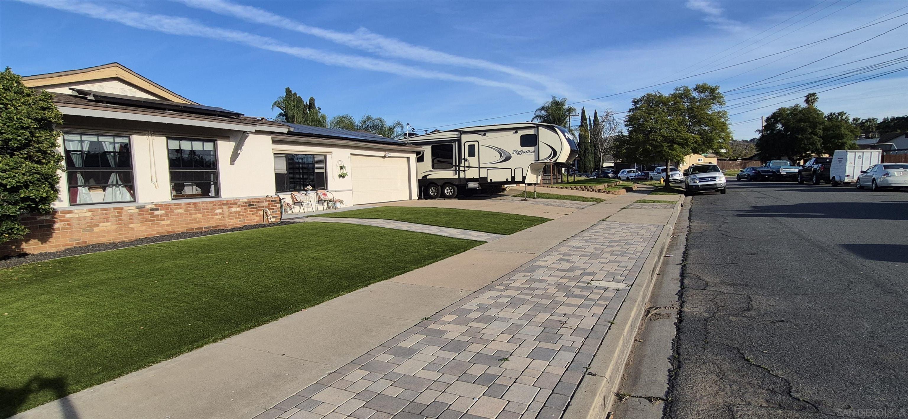 Detail Gallery Image 2 of 26 For 567  Brighthaven Ave, El Cajon,  CA 92019 - 3 Beds | 1/1 Baths