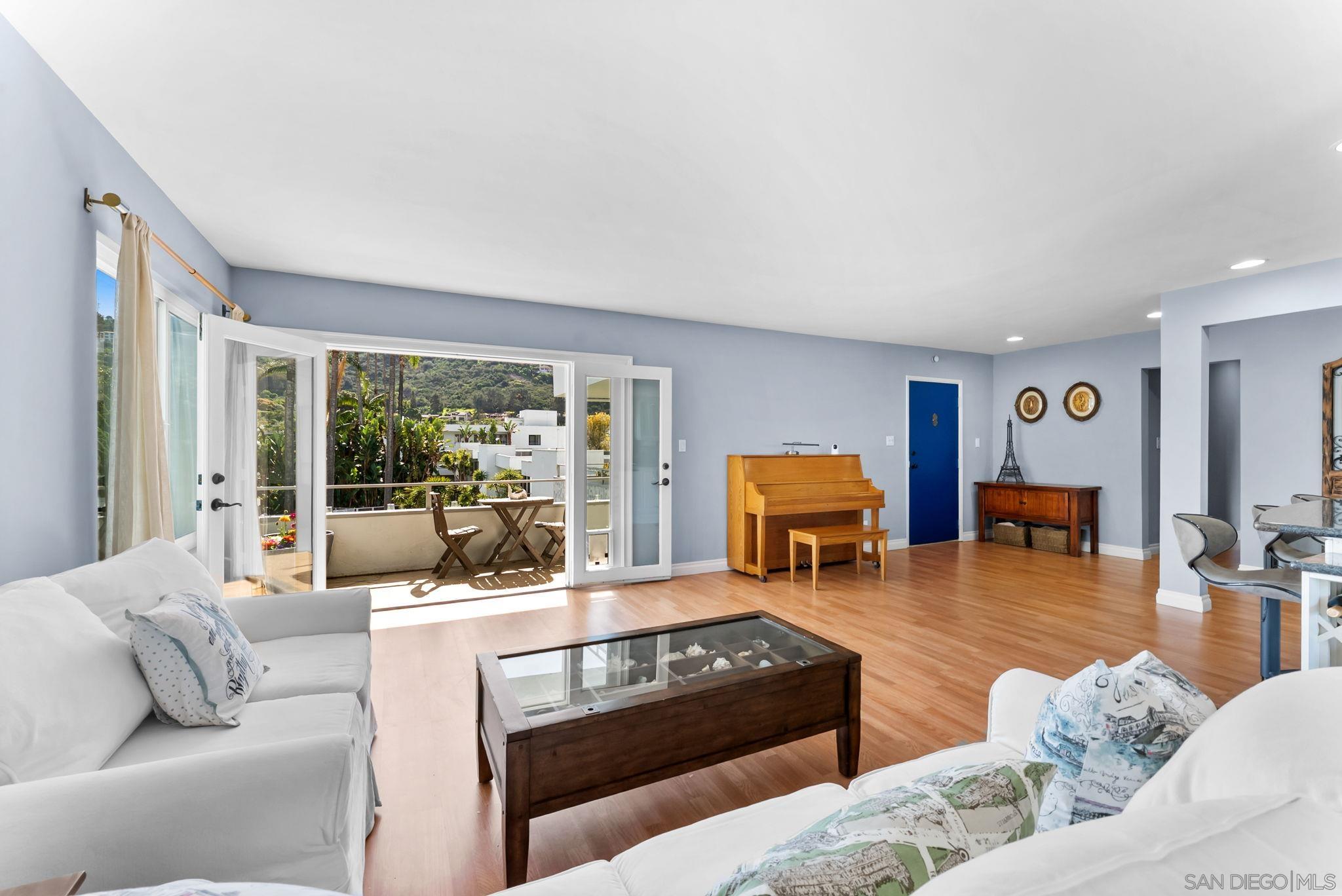 Front Image Thumbnail for SD260004507