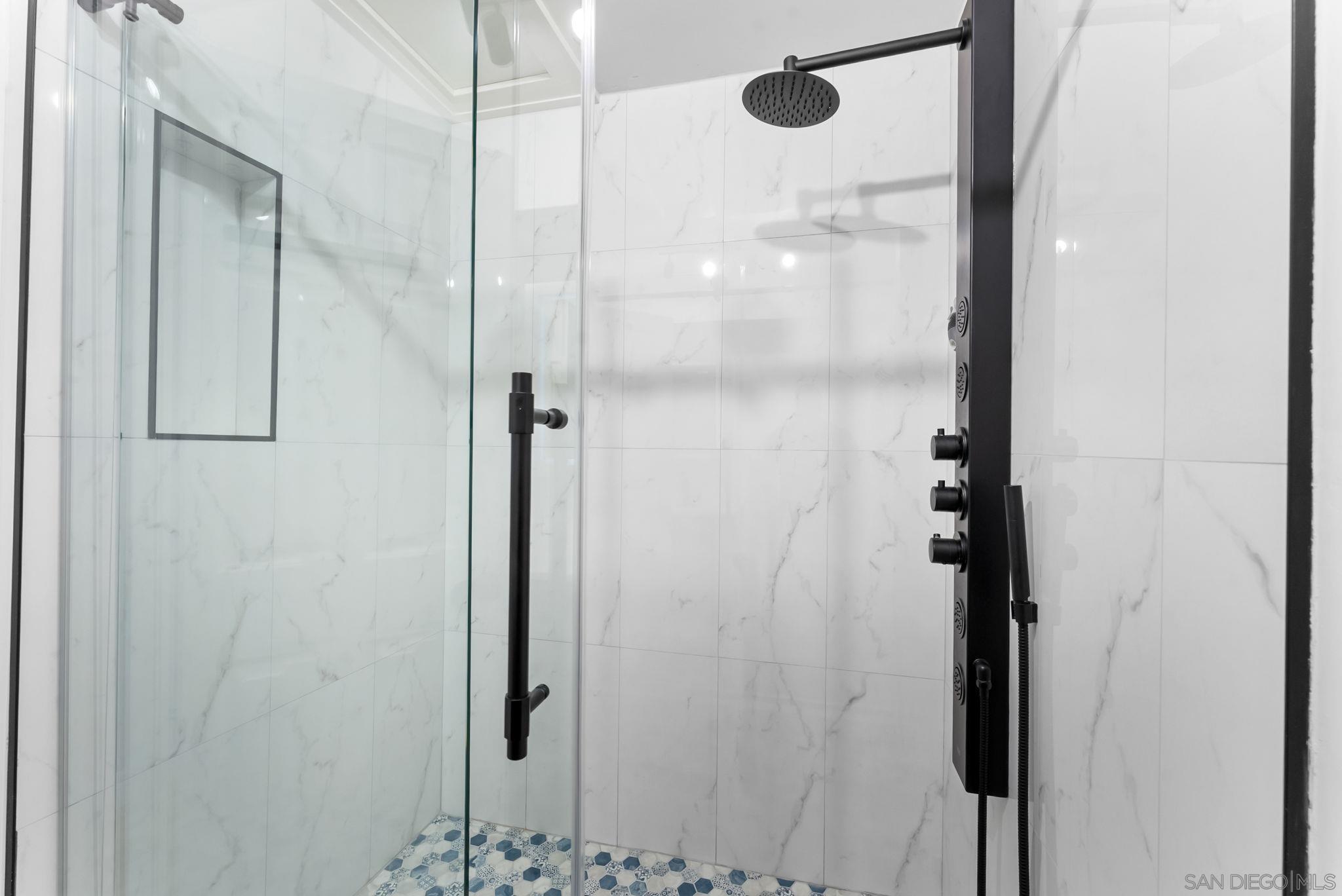 Detail Gallery Image 19 of 35 For 2360  Torrey Pines Rd  #28,  La Jolla,  CA 92037 - 3 Beds | 2 Baths