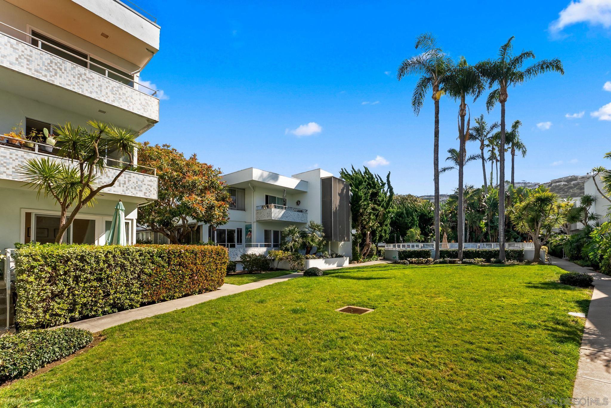 Detail Gallery Image 32 of 35 For 2360  Torrey Pines Rd  #28,  La Jolla,  CA 92037 - 3 Beds | 2 Baths