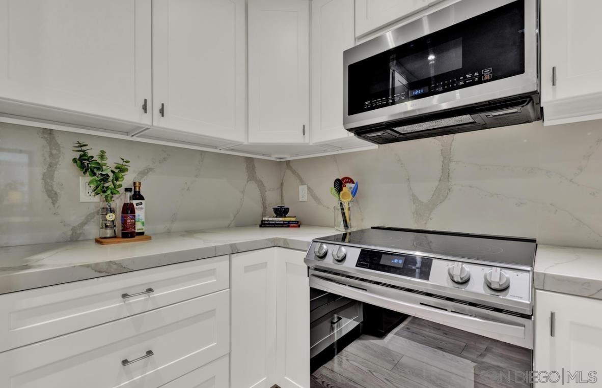 Detail Gallery Image 16 of 58 For 750  State St  205, San Diego,  CA 92101 - 2 Beds | 2 Baths