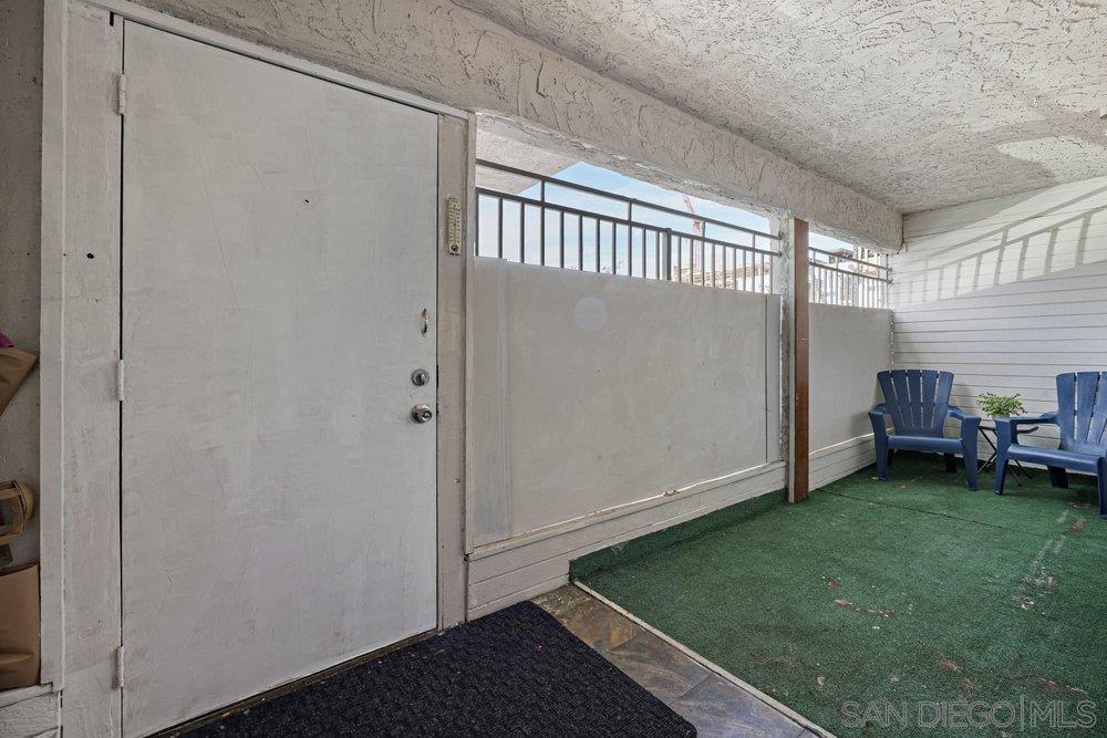 Detail Gallery Image 11 of 15 For 3029  Broadway  #4,  San Diego,  CA 92102 - 2 Beds | 1 Baths