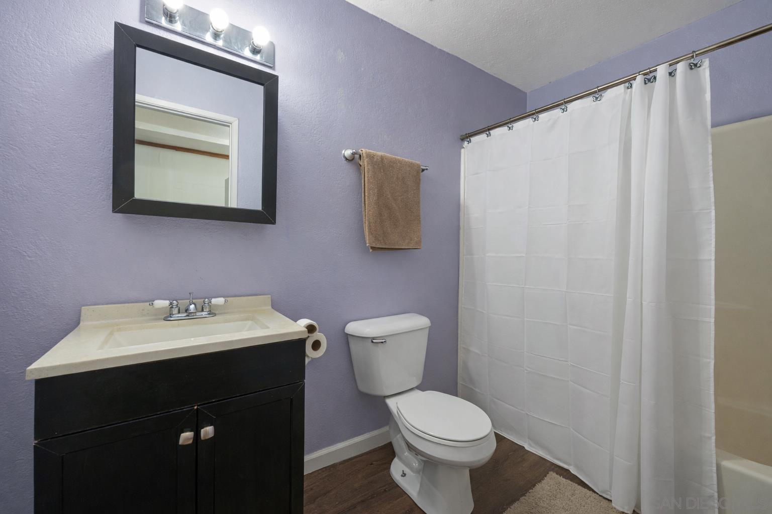 Detail Gallery Image 9 of 15 For 3029  Broadway  #4,  San Diego,  CA 92102 - 2 Beds | 1 Baths