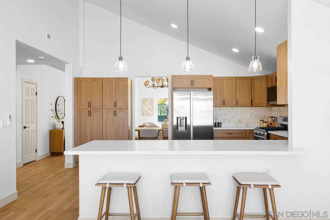 Detail Gallery Image 2 of 68 For 5364  Dressage Dr, Bonita,  CA 91902 - 4 Beds | 4 Baths