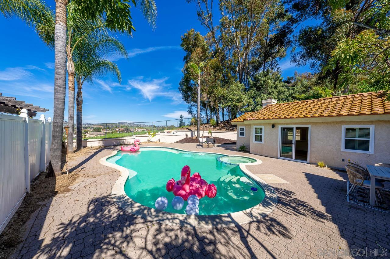 Detail Gallery Image 11 of 68 For 5364  Dressage Dr, Bonita,  CA 91902 - 4 Beds | 4 Baths