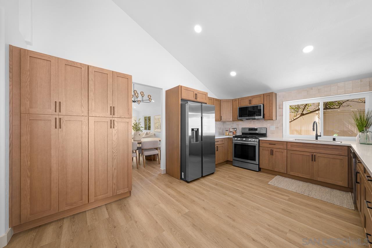 Detail Gallery Image 21 of 68 For 5364  Dressage Dr, Bonita,  CA 91902 - 4 Beds | 4 Baths