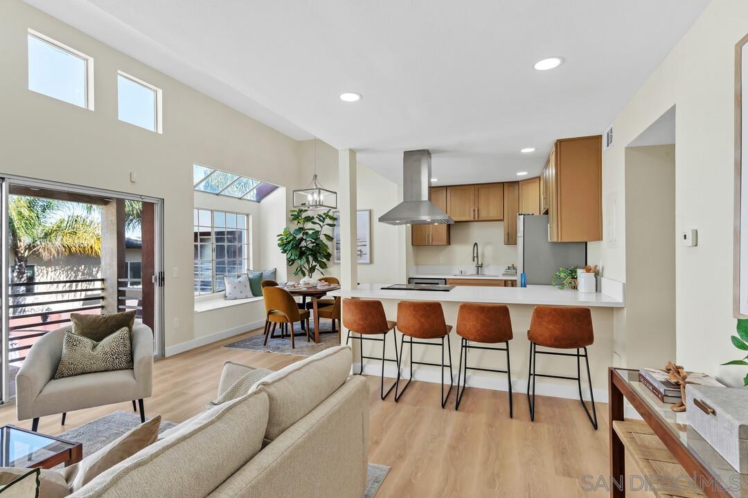 Detail Gallery Image 2 of 33 For 832  13th St  #G,  Imperial Beach,  CA 91932 - 2 Beds | 2 Baths