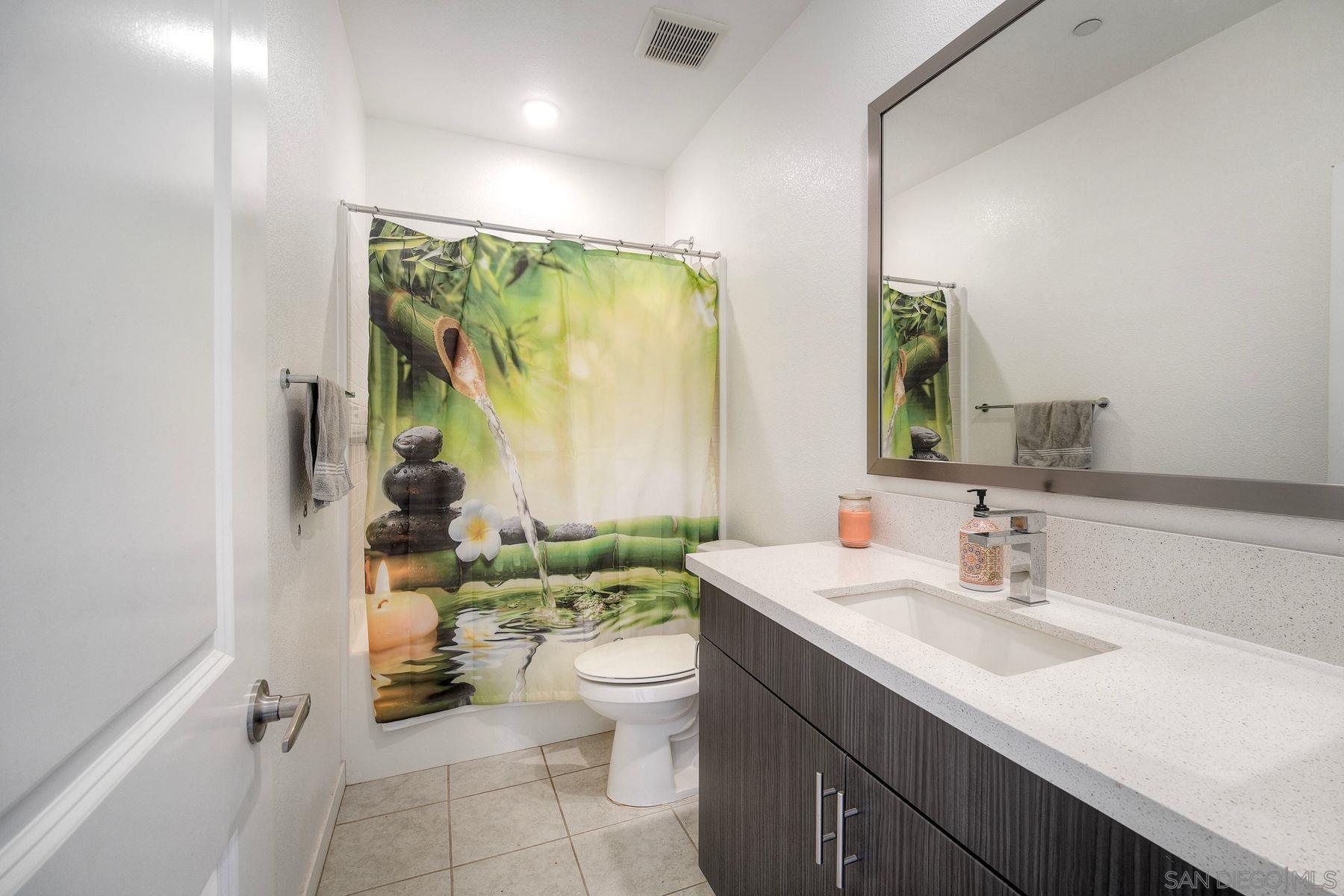 Detail Gallery Image 19 of 29 For 13087  Olympus Cir  #2,  Poway,  CA 92064 - 4 Beds | 3 Baths