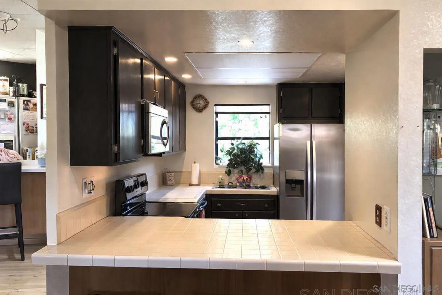 Detail Gallery Image 8 of 15 For 4548 W Point Loma Blvd, San Diego,  CA 92107 - 2 Beds | 1/1 Baths