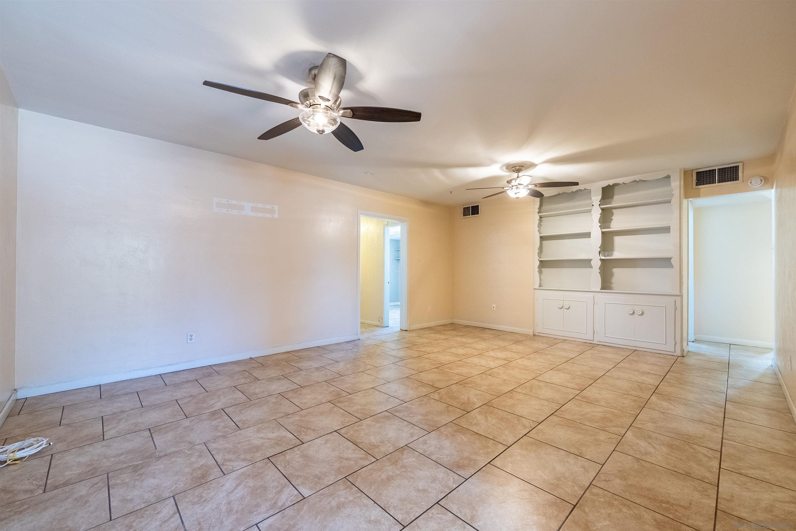 Detail Gallery Image 22 of 36 For 651  Maple, –,  CA 92250 - 6 Beds | 3 Baths