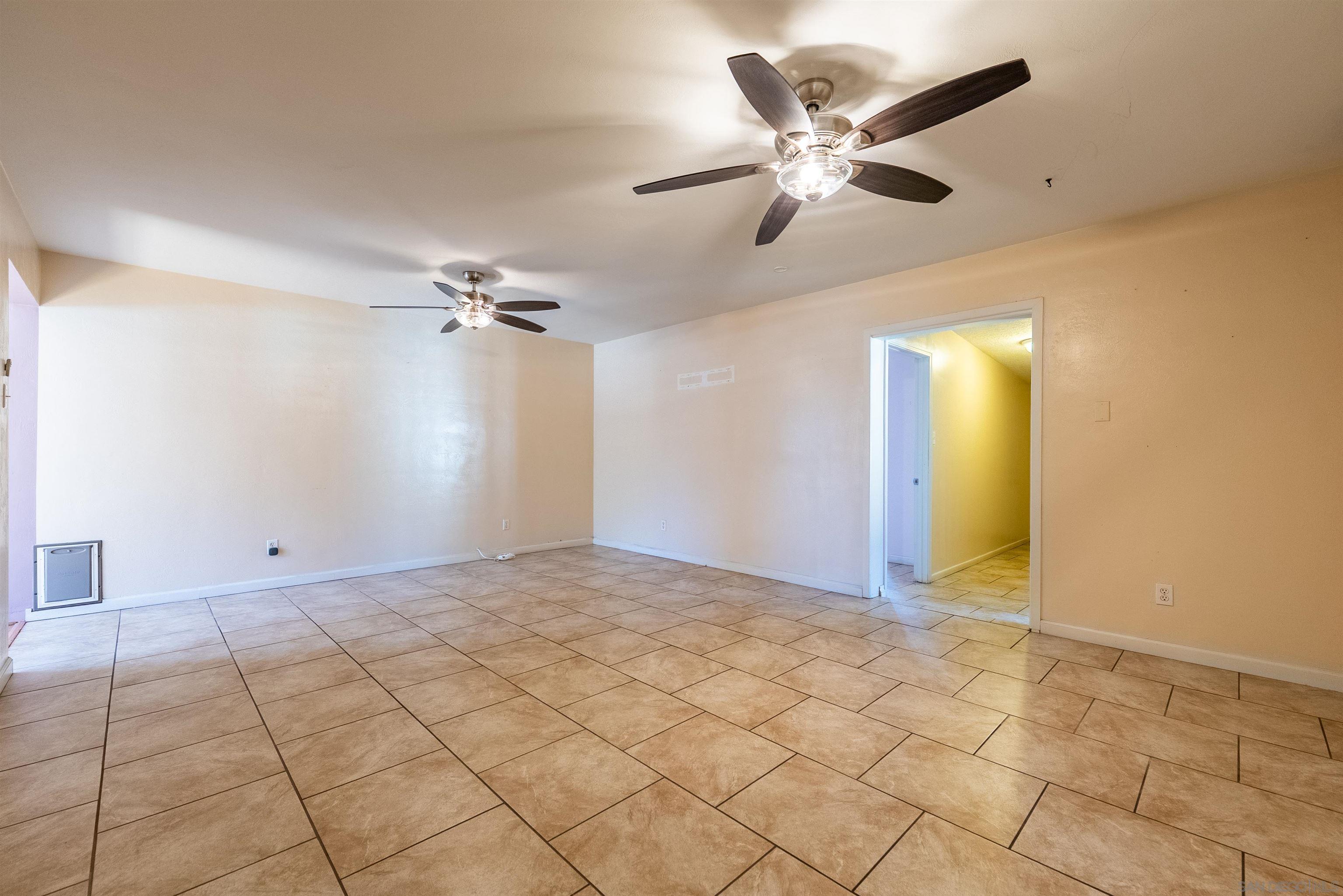 Detail Gallery Image 23 of 36 For 651  Maple, –,  CA 92250 - 6 Beds | 3 Baths