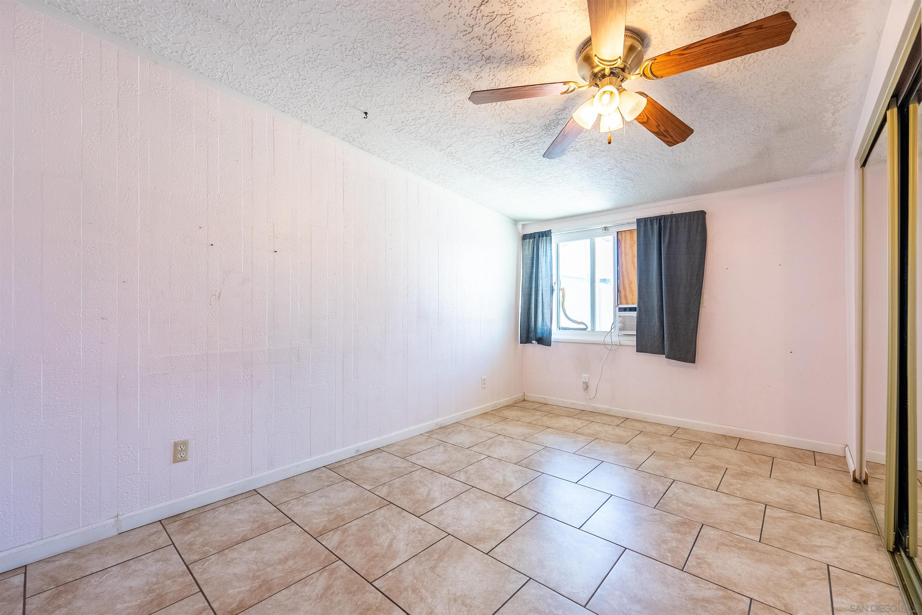 Detail Gallery Image 25 of 36 For 651  Maple, –,  CA 92250 - 6 Beds | 3 Baths