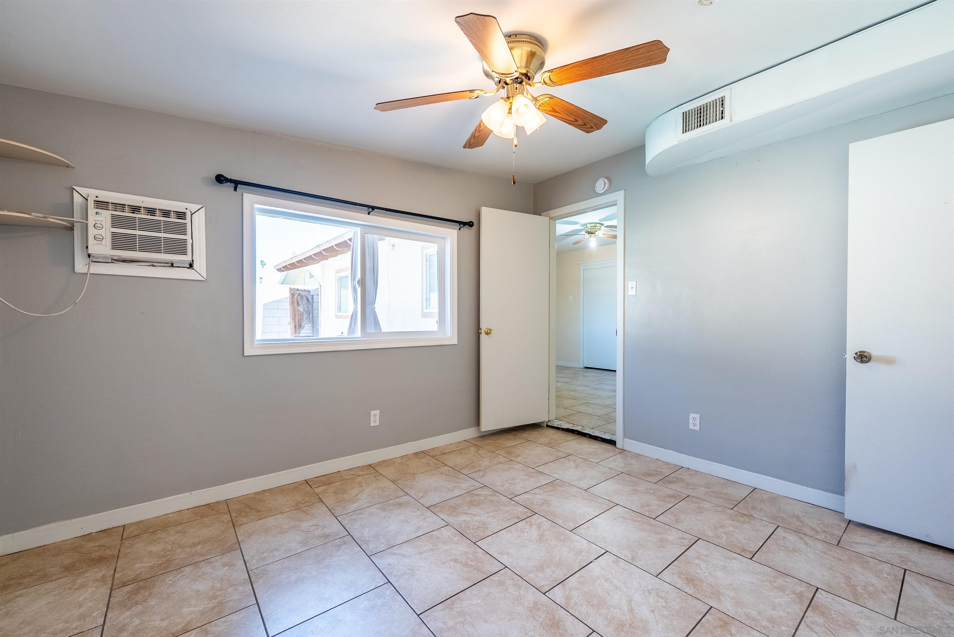 Detail Gallery Image 27 of 36 For 651  Maple, –,  CA 92250 - 6 Beds | 3 Baths