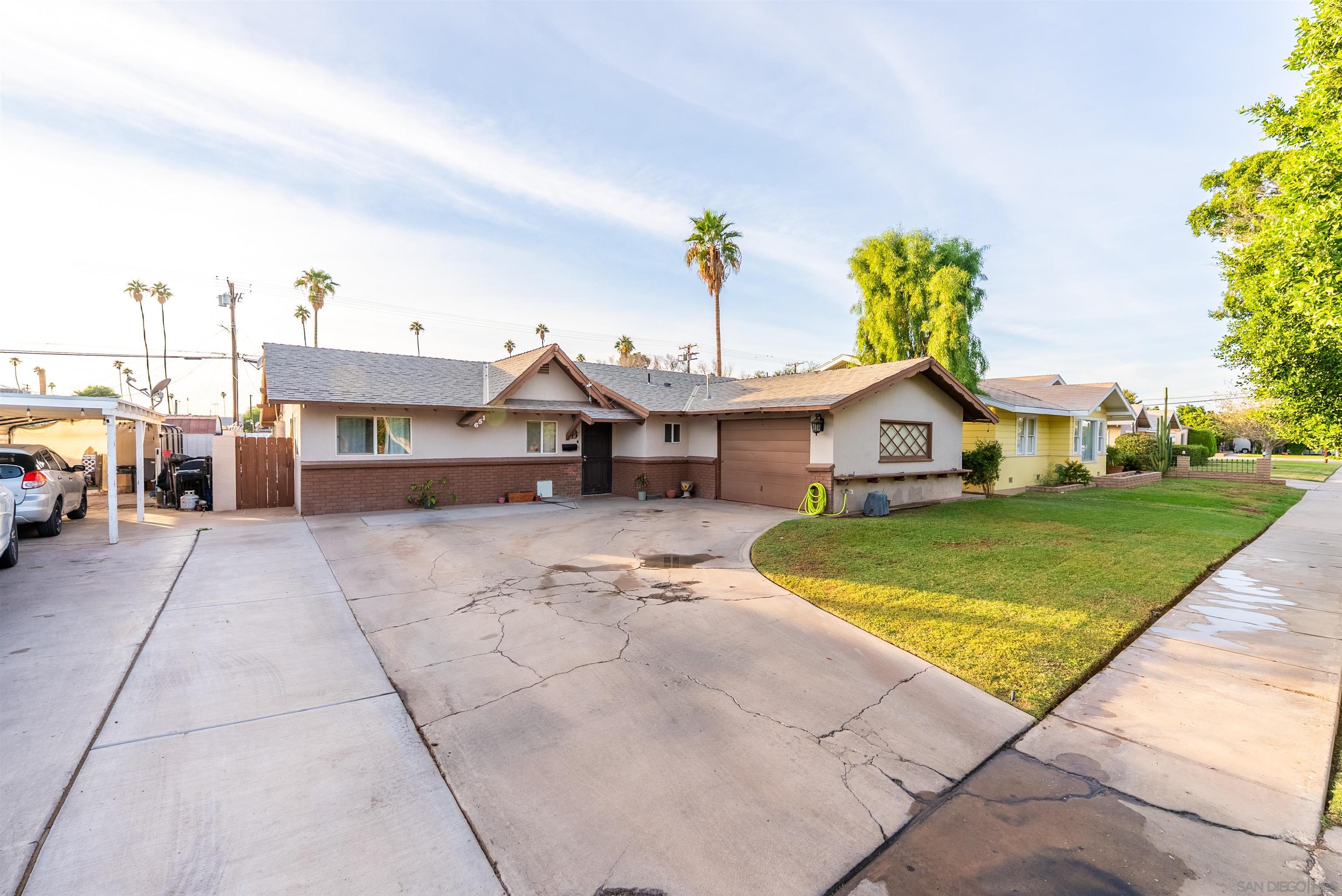 Detail Gallery Image 8 of 36 For 651  Maple, –,  CA 92250 - 6 Beds | 3 Baths