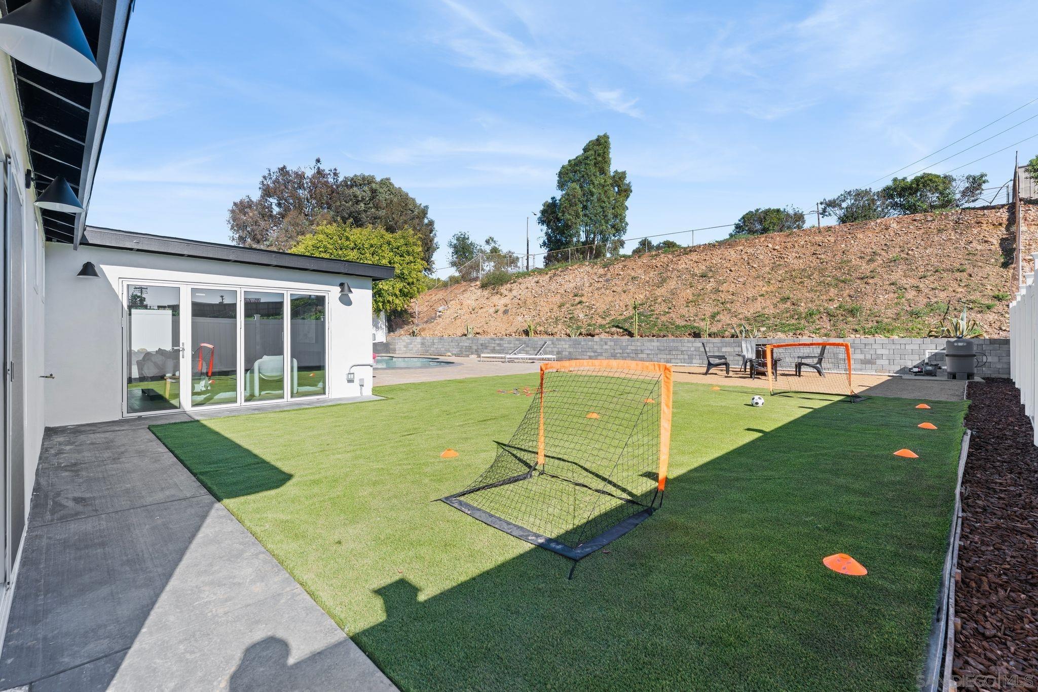 Detail Gallery Image 28 of 36 For 157  Thrasher Way, El Cajon,  CA 92020 - 4 Beds | 2 Baths