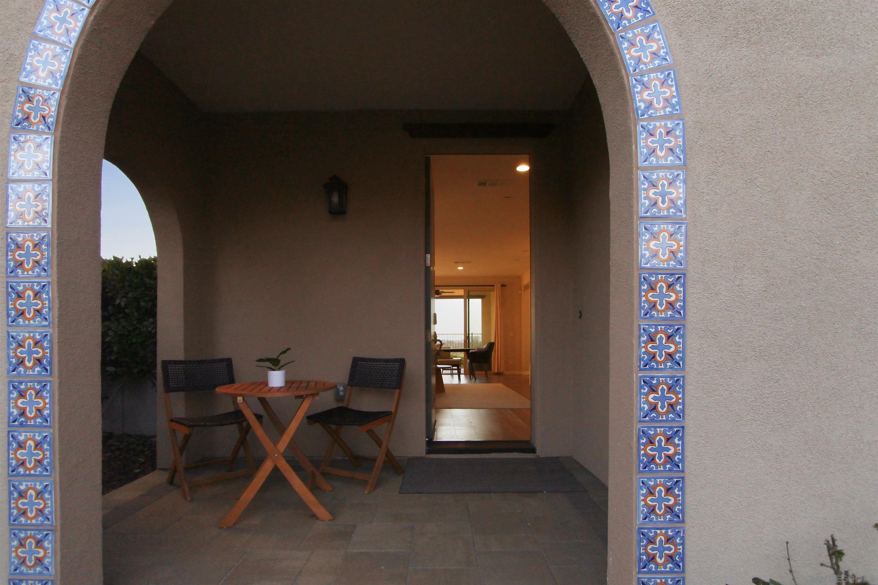 Detail Gallery Image 2 of 44 For 6741  Golden Glen Ln, San Diego,  CA 92126 - 4 Beds | 2/1 Baths