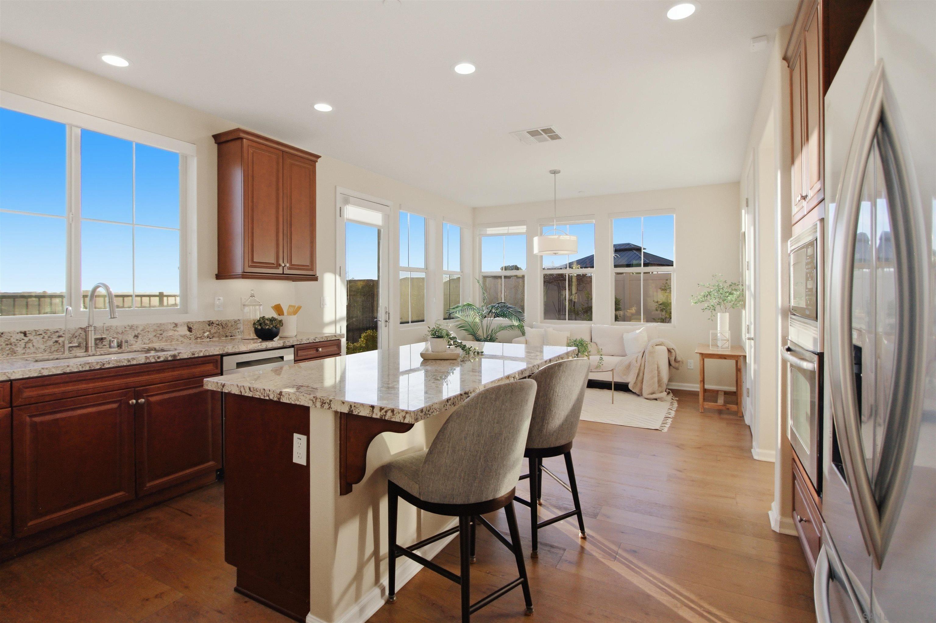 Detail Gallery Image 16 of 44 For 6741  Golden Glen Ln, San Diego,  CA 92126 - 4 Beds | 2/1 Baths