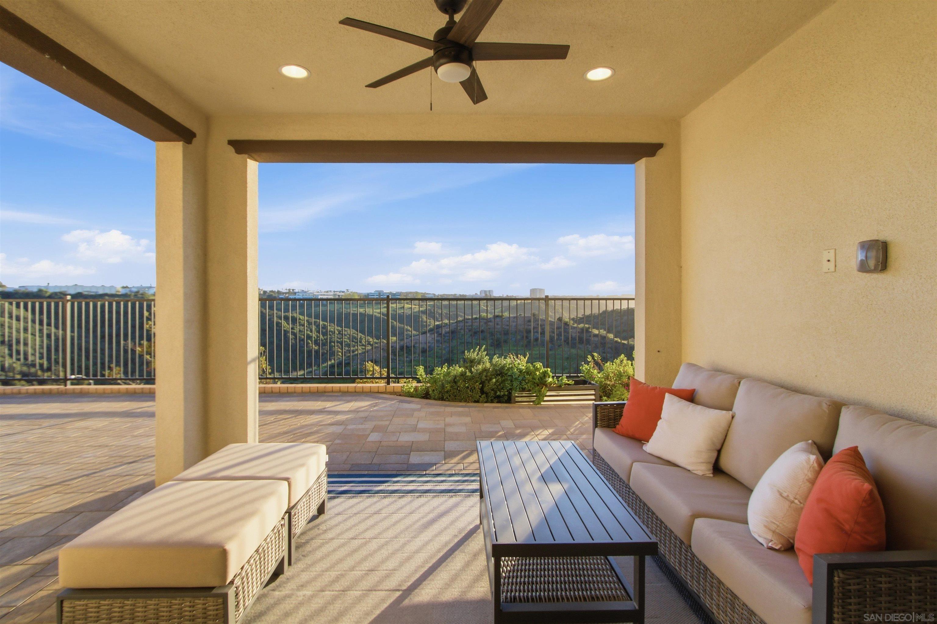 Detail Gallery Image 19 of 44 For 6741  Golden Glen Ln, San Diego,  CA 92126 - 4 Beds | 2/1 Baths