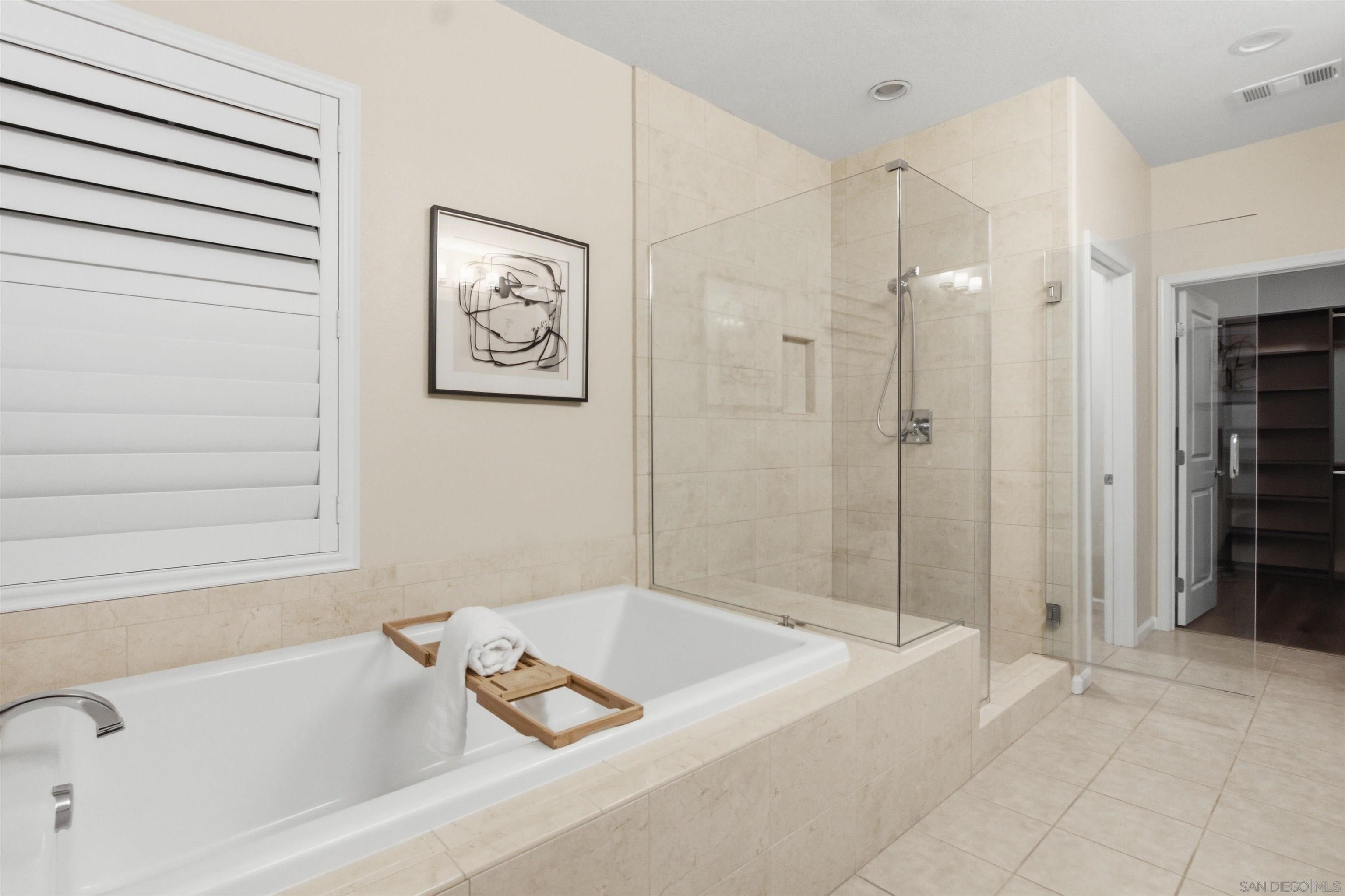 Detail Gallery Image 28 of 44 For 6741  Golden Glen Ln, San Diego,  CA 92126 - 4 Beds | 2/1 Baths