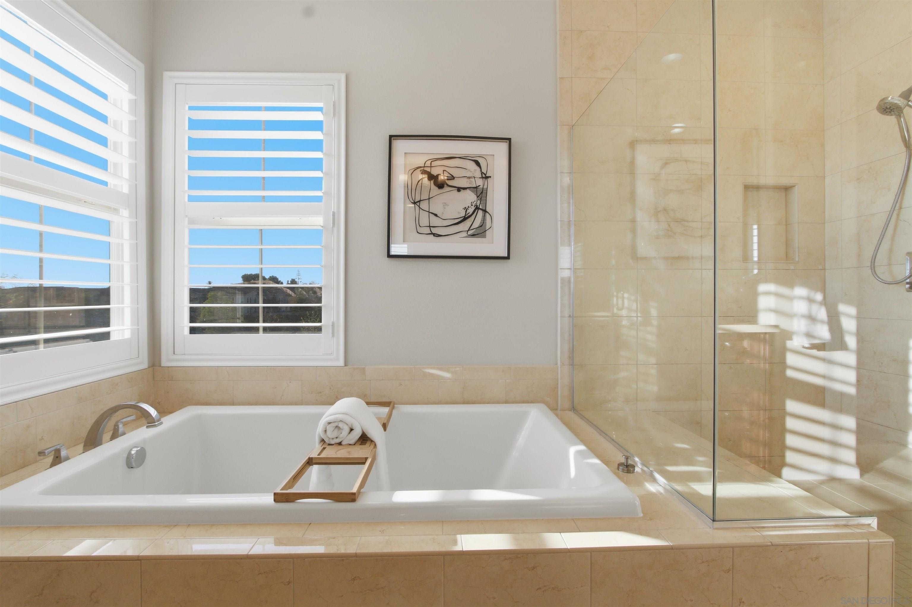 Detail Gallery Image 29 of 44 For 6741  Golden Glen Ln, San Diego,  CA 92126 - 4 Beds | 2/1 Baths