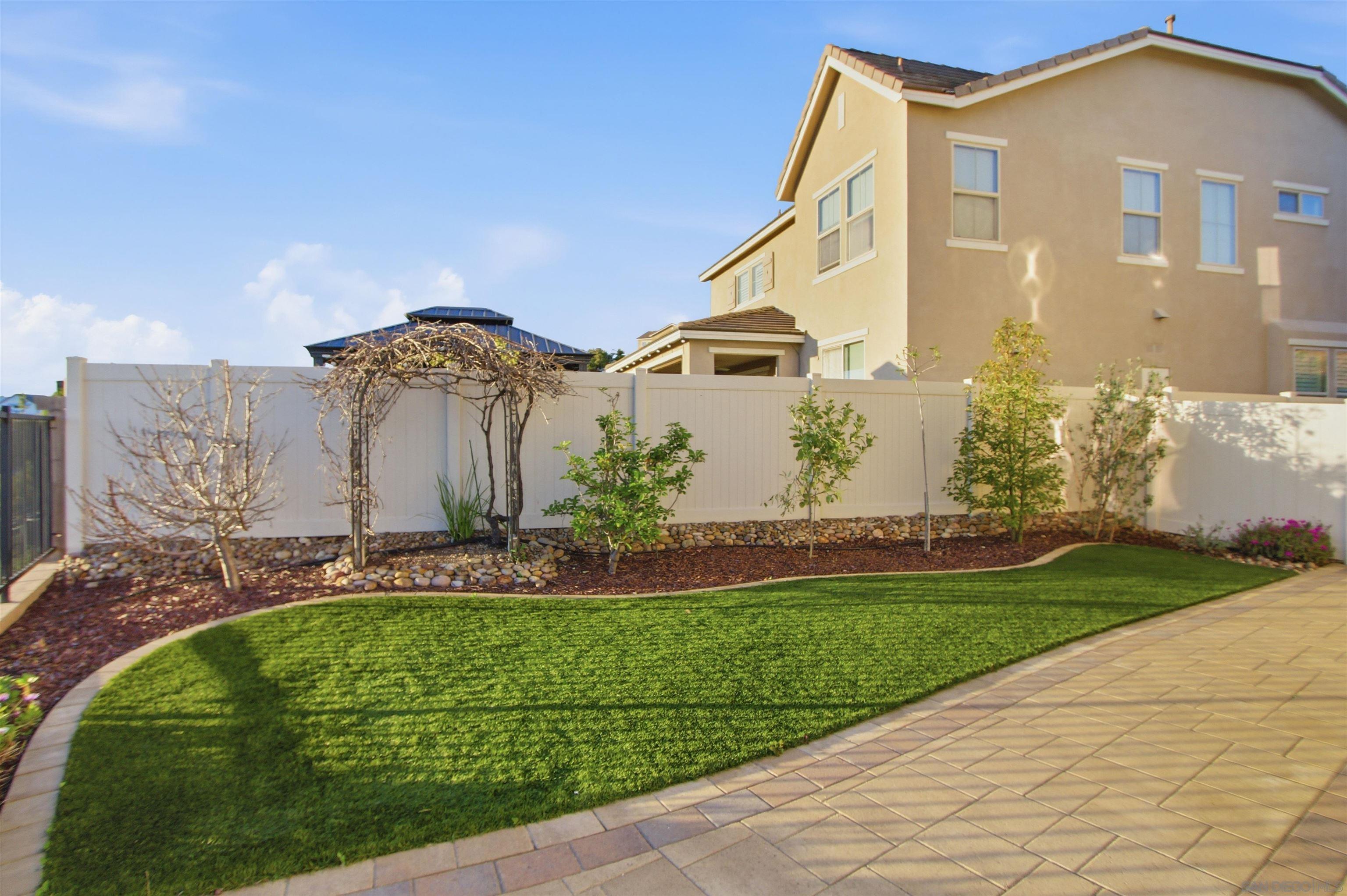 Detail Gallery Image 38 of 44 For 6741  Golden Glen Ln, San Diego,  CA 92126 - 4 Beds | 2/1 Baths