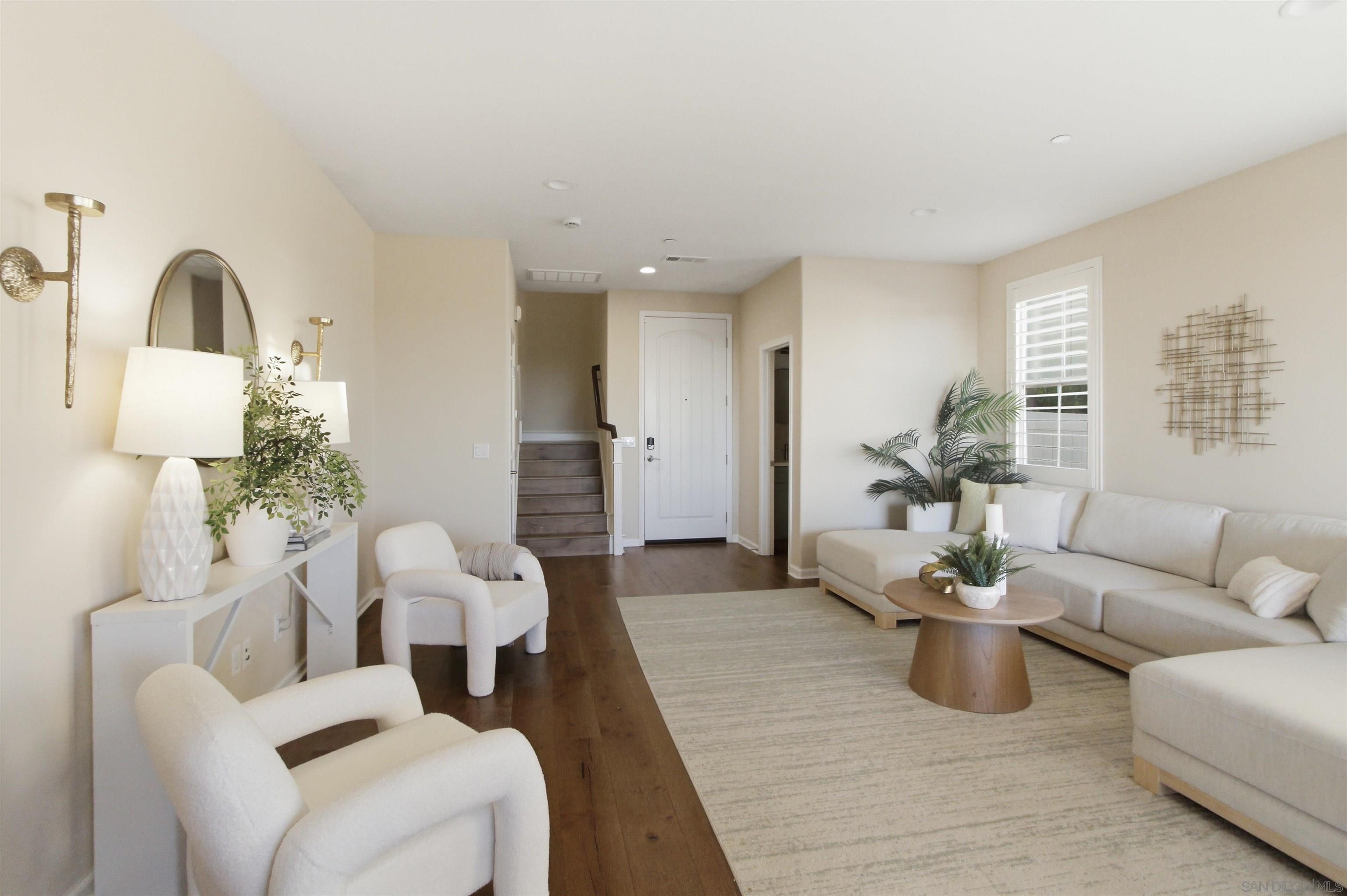 Detail Gallery Image 5 of 44 For 6741  Golden Glen Ln, San Diego,  CA 92126 - 4 Beds | 2/1 Baths
