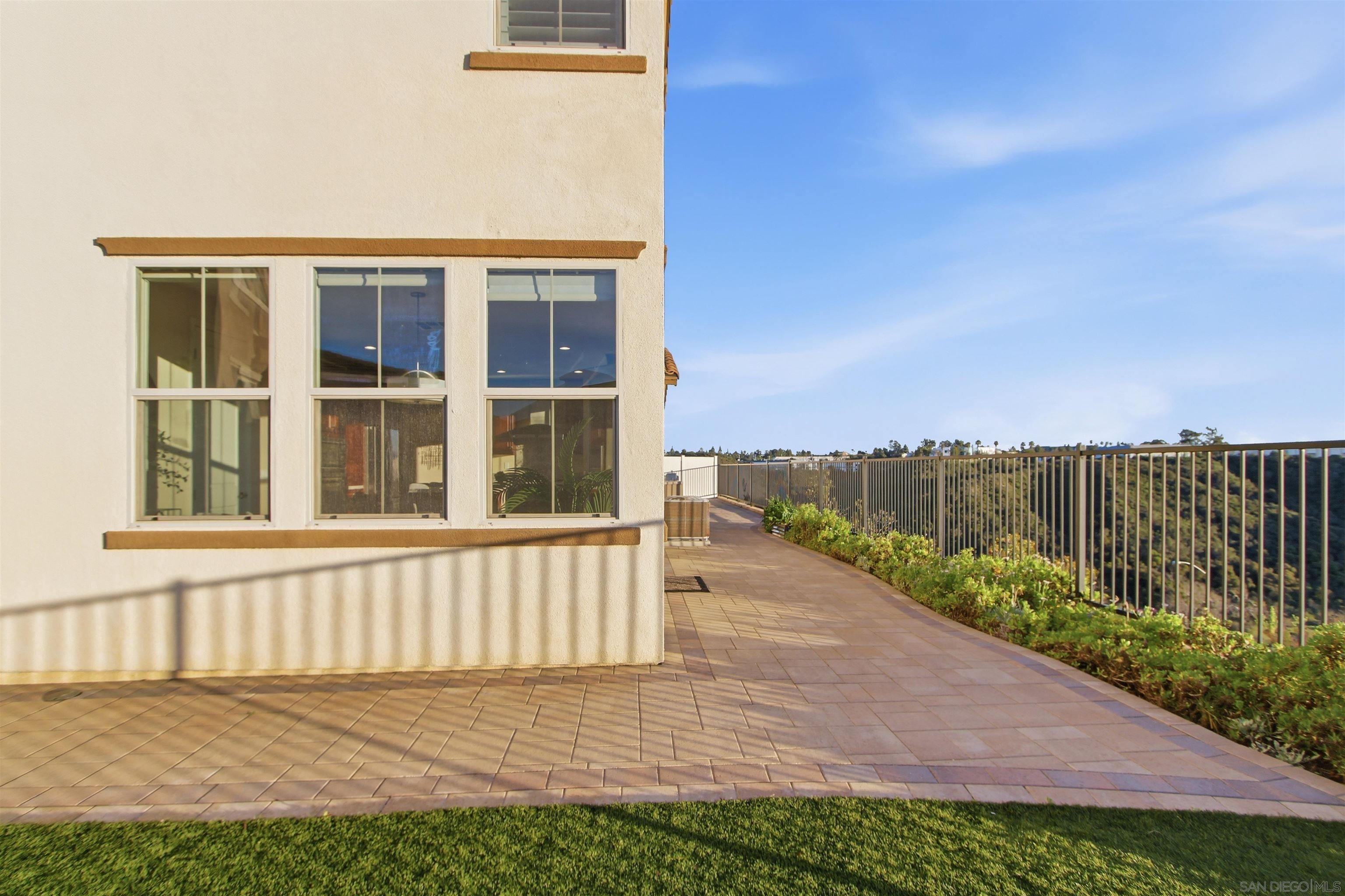 Detail Gallery Image 41 of 44 For 6741  Golden Glen Ln, San Diego,  CA 92126 - 4 Beds | 2/1 Baths