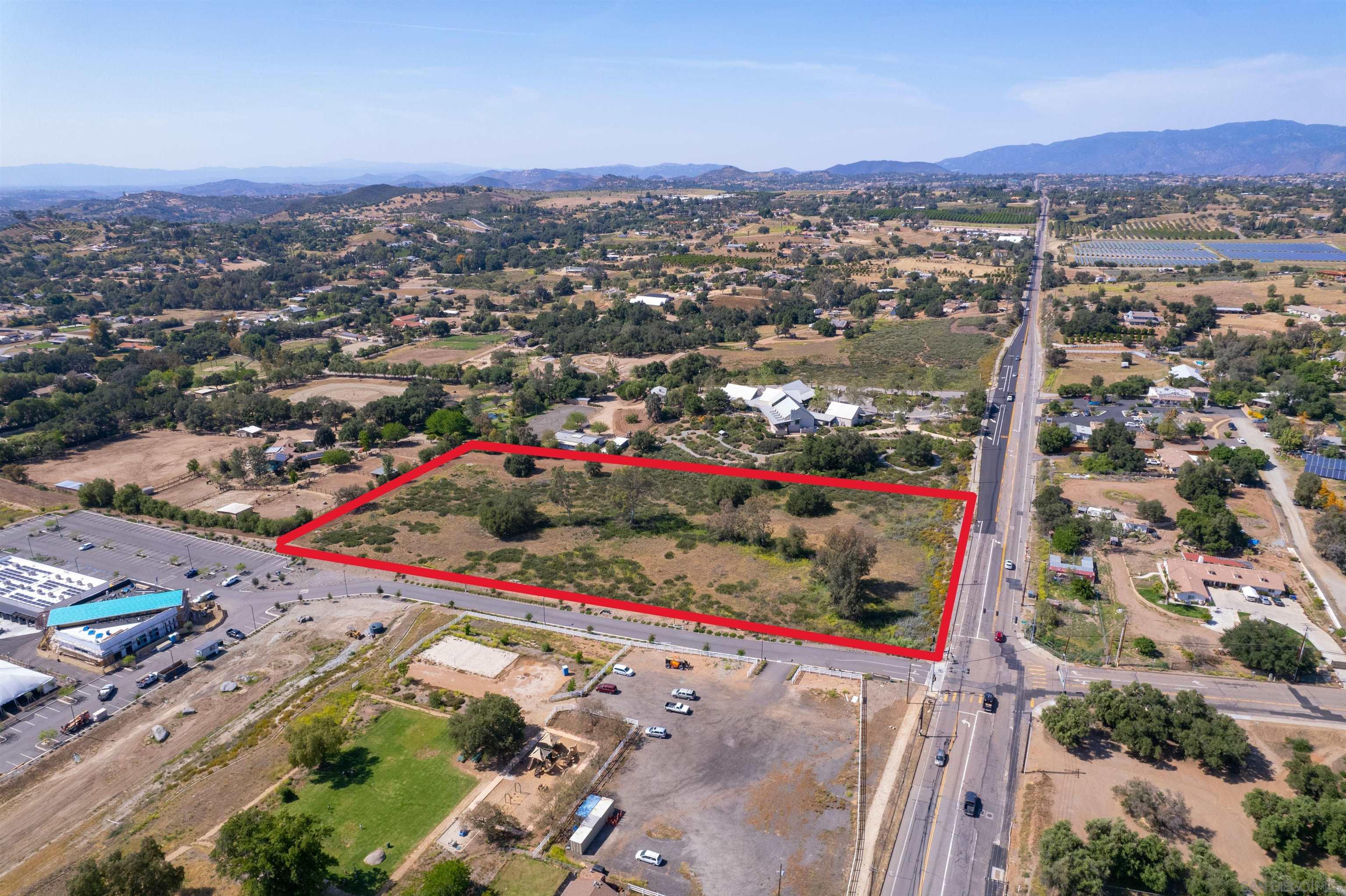 Detail Gallery Image 4 of 11 For , Valley Center,  CA 92082 - – Beds | – Baths