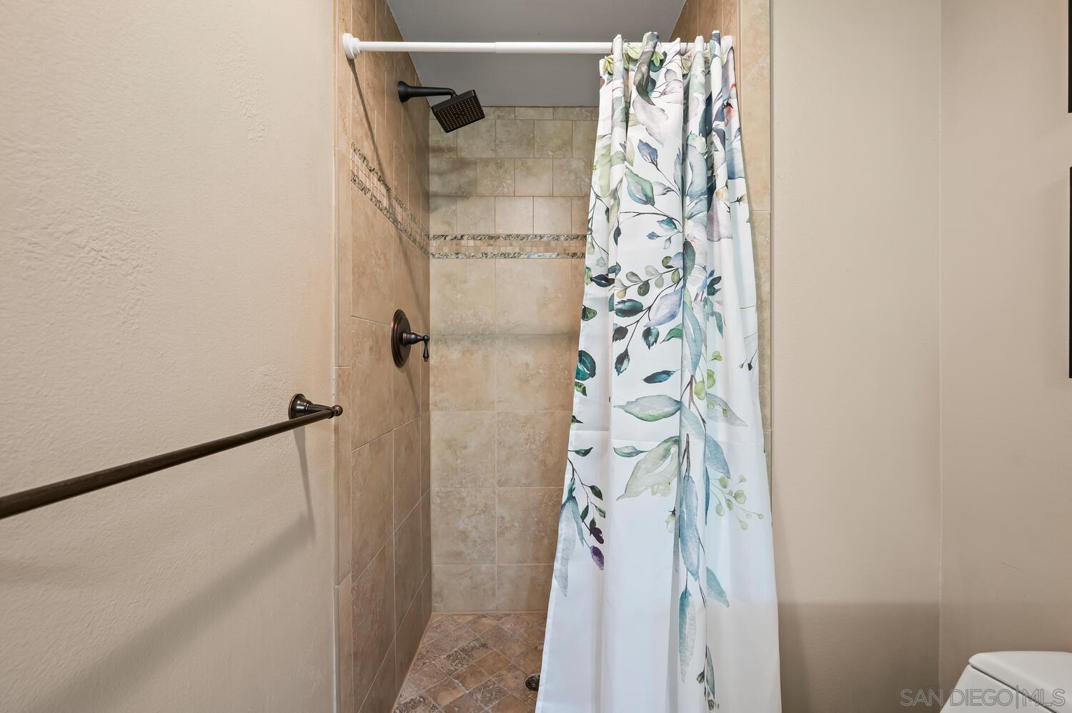 Detail Gallery Image 23 of 63 For 30325  Cove View St, Sun City,  CA 92587 - 4 Beds | 3 Baths