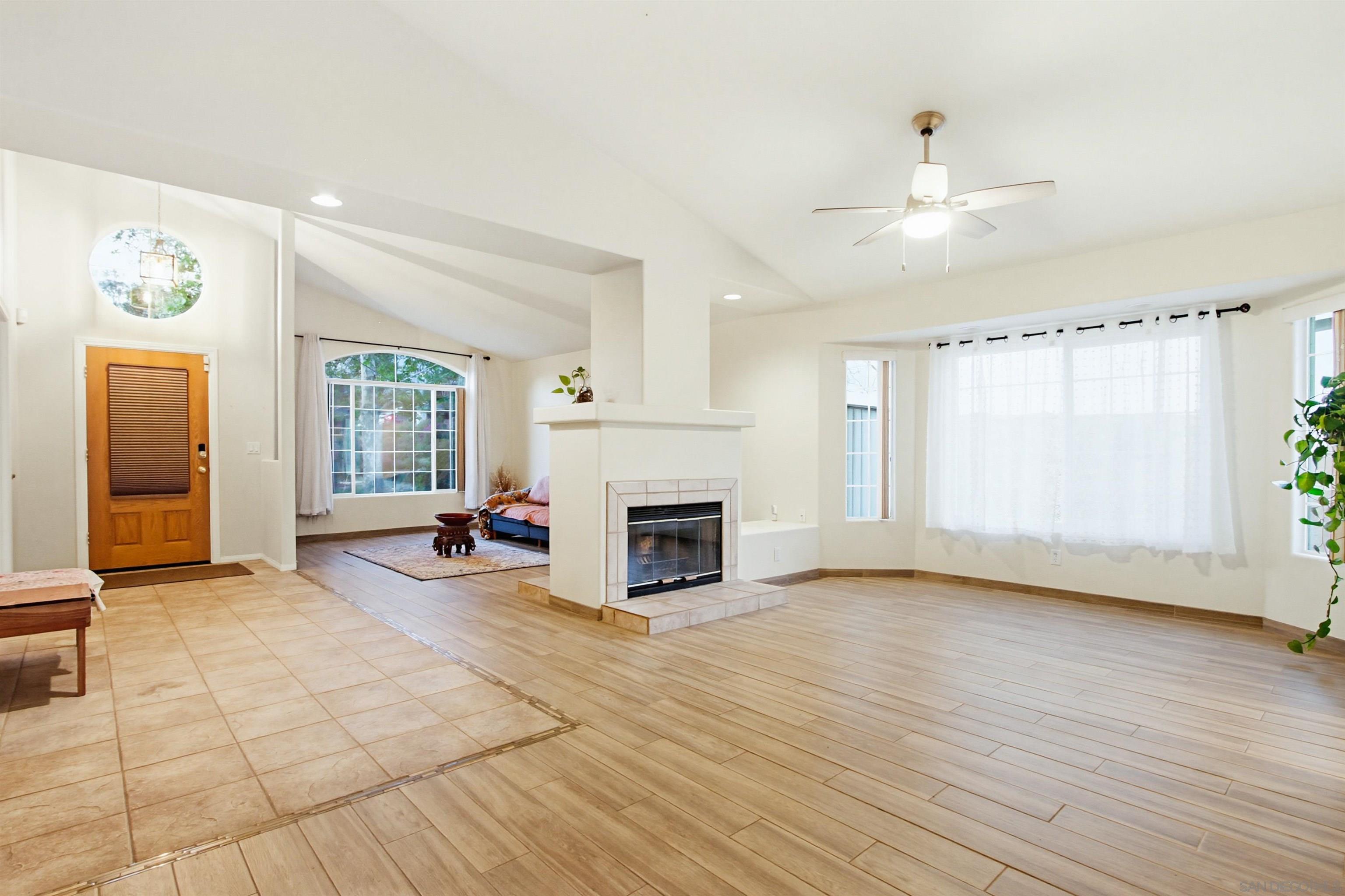 Detail Gallery Image 11 of 35 For 24427  Del Amo Rd, Ramona,  CA 92065 - 5 Beds | 3 Baths